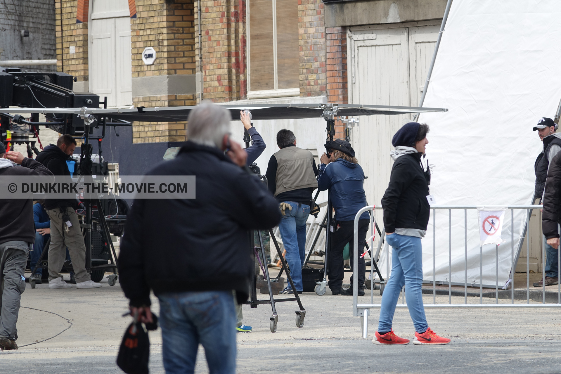 Fotos con calle Belle Rade, equipo técnica,  durante el rodaje de la película Dunkerque de Nolan