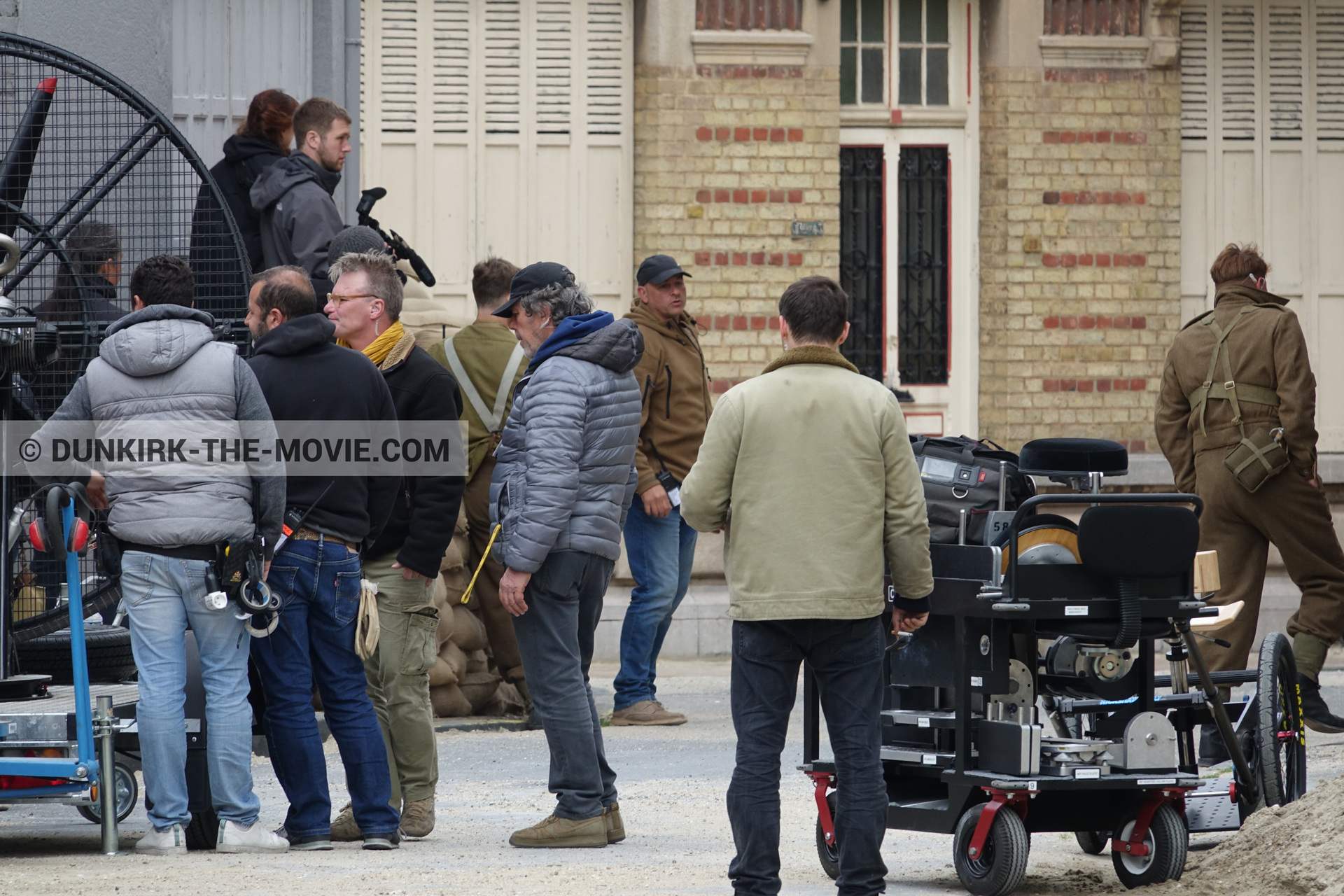 Fotos con actor, extras, calle Belle Rade, equipo técnica,  durante el rodaje de la película Dunkerque de Nolan