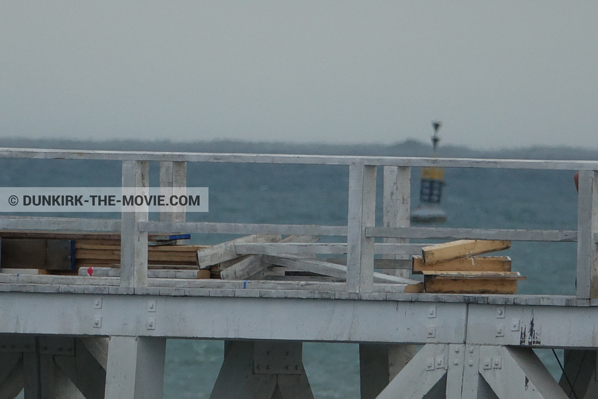 Fotos con cielo gris, muelle del ESTE,  durante el rodaje de la película Dunkerque de Nolan