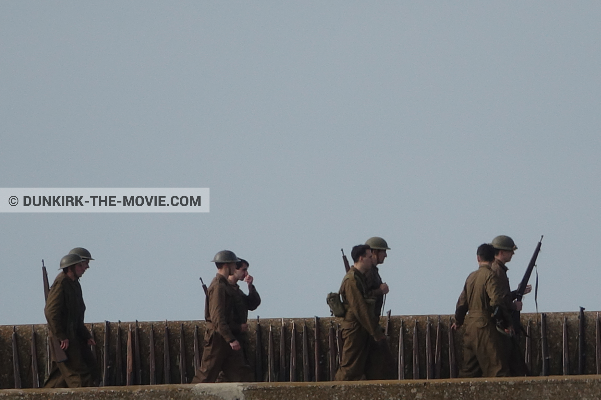 Fotos con extras, muelle del ESTE,  durante el rodaje de la película Dunkerque de Nolan
