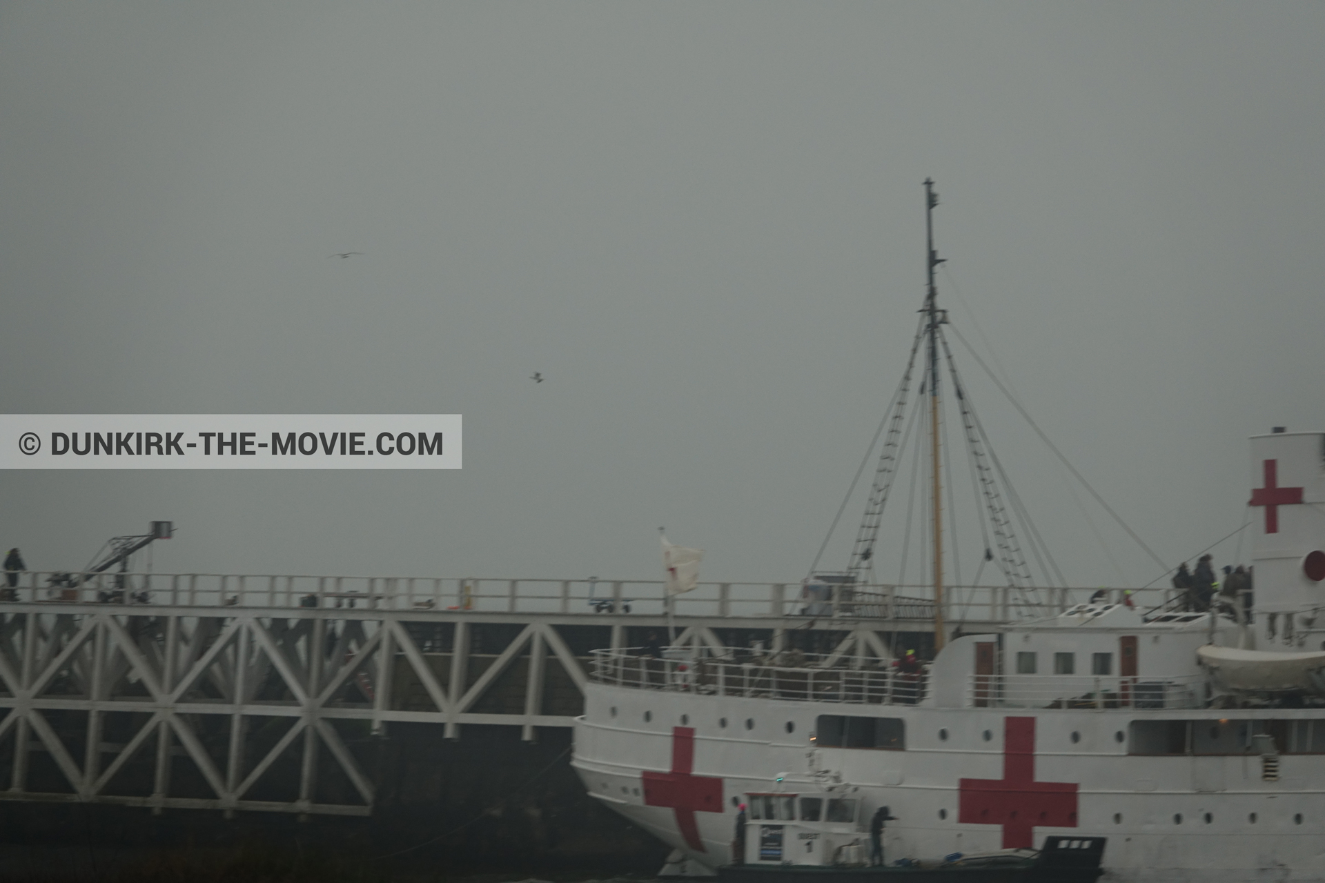 Fotos con cielo gris, muelle del ESTE, M/S Rogaland,  durante el rodaje de la película Dunkerque de Nolan