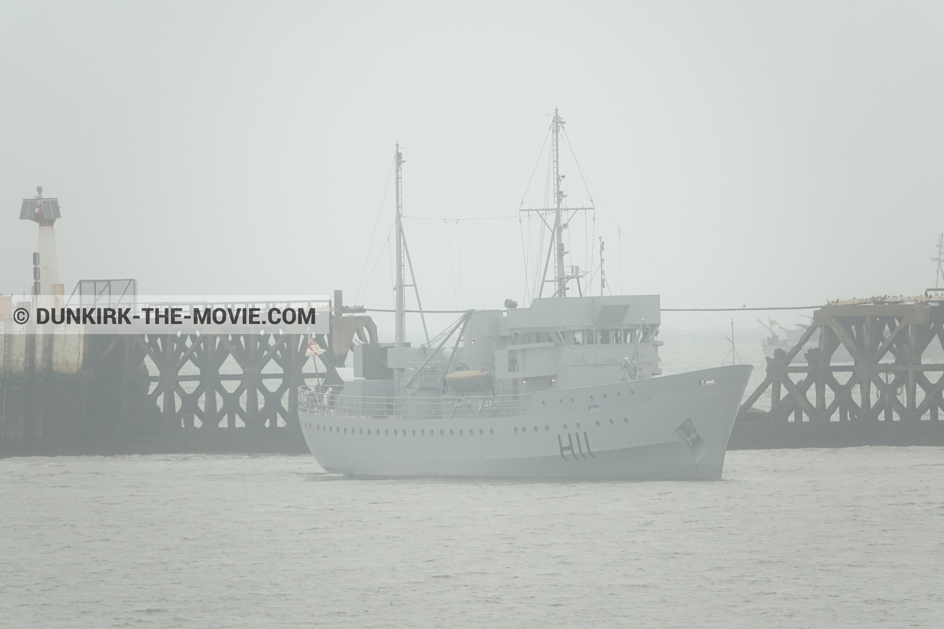 Picture with grey sky, H11 - MLV Castor,  from behind the scene of the Dunkirk movie by Nolan