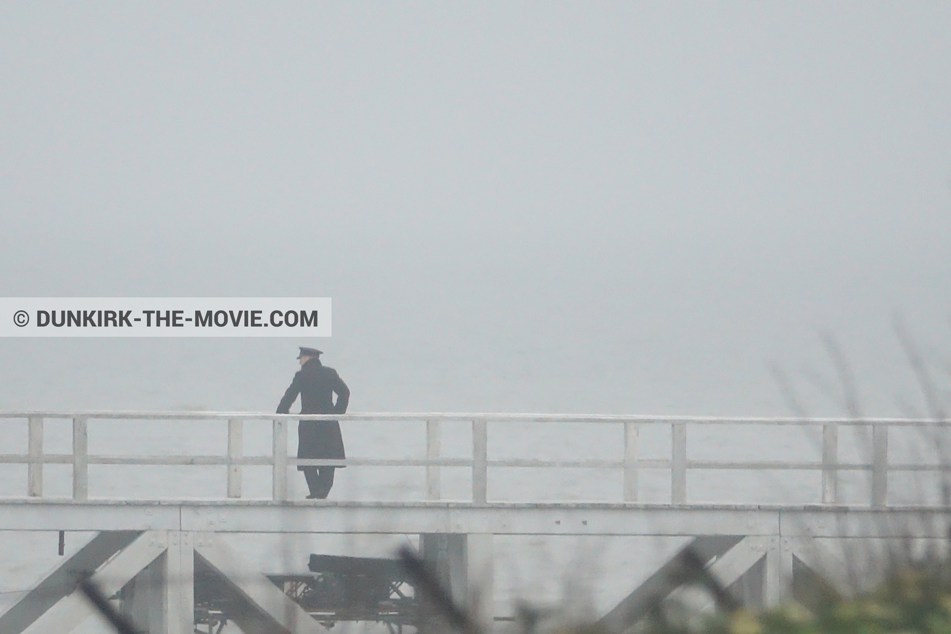 Photo avec ciel gris, jetÃ©e EST,  des dessous du Film Dunkerque de Nolan