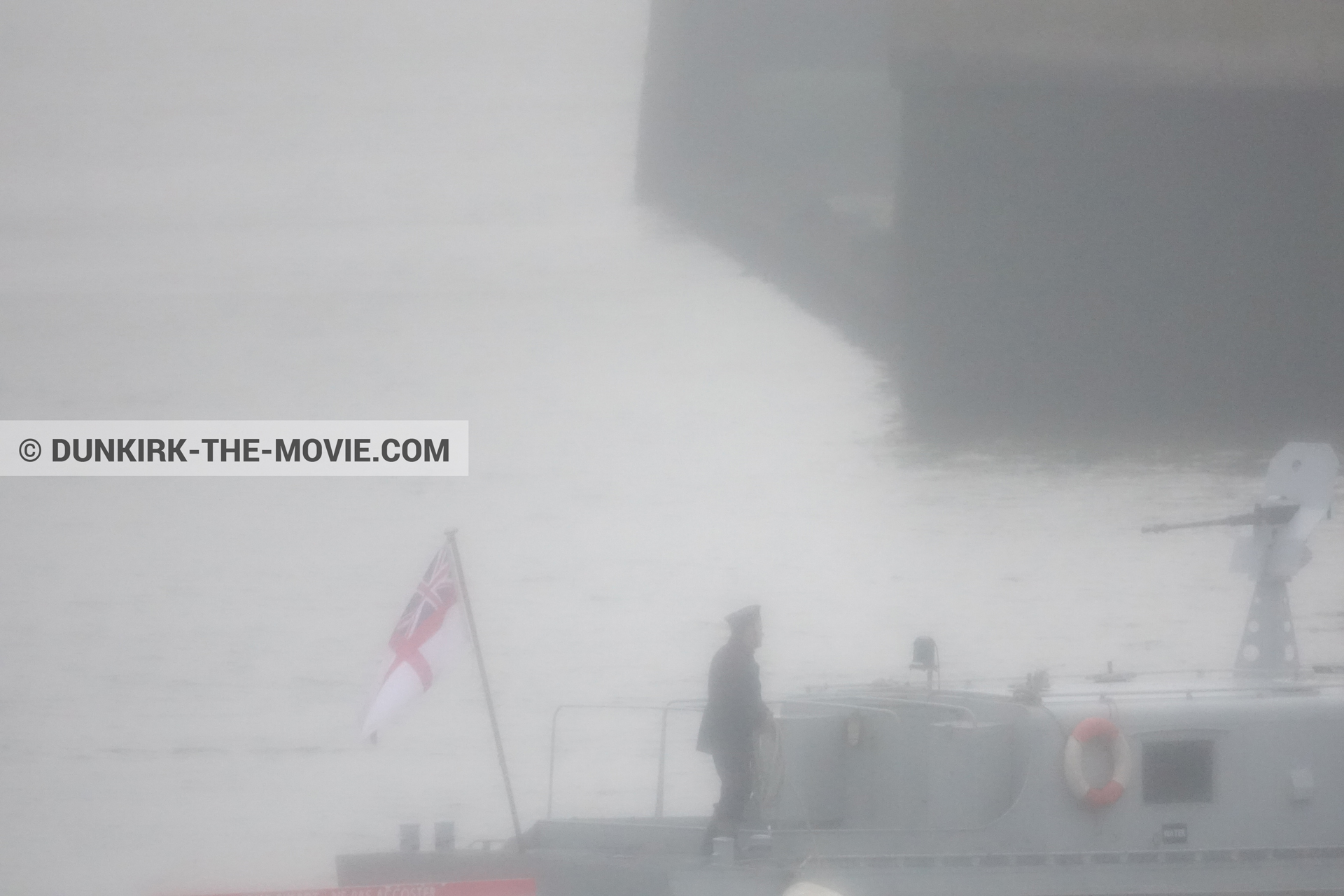 Photo avec bateau, ciel gris, USN P22,  des dessous du Film Dunkerque de Nolan