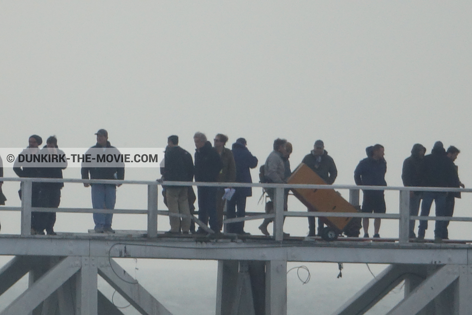 Picture with grey sky, EST pier, technical team, Nilo Otero,  from behind the scene of the Dunkirk movie by Nolan