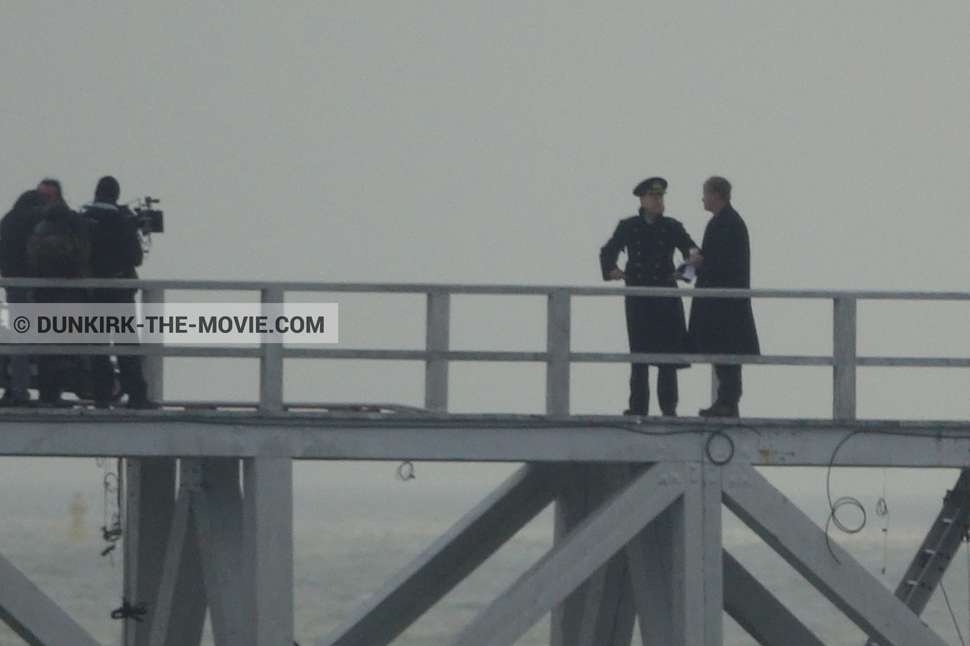 Photo avec acteur, camÃ©ra IMAX, ciel gris, jetÃ©e EST, Kenneth Branagh, Christopher Nolan, Ã©quipe technique,  des dessous du Film Dunkerque de Nolan