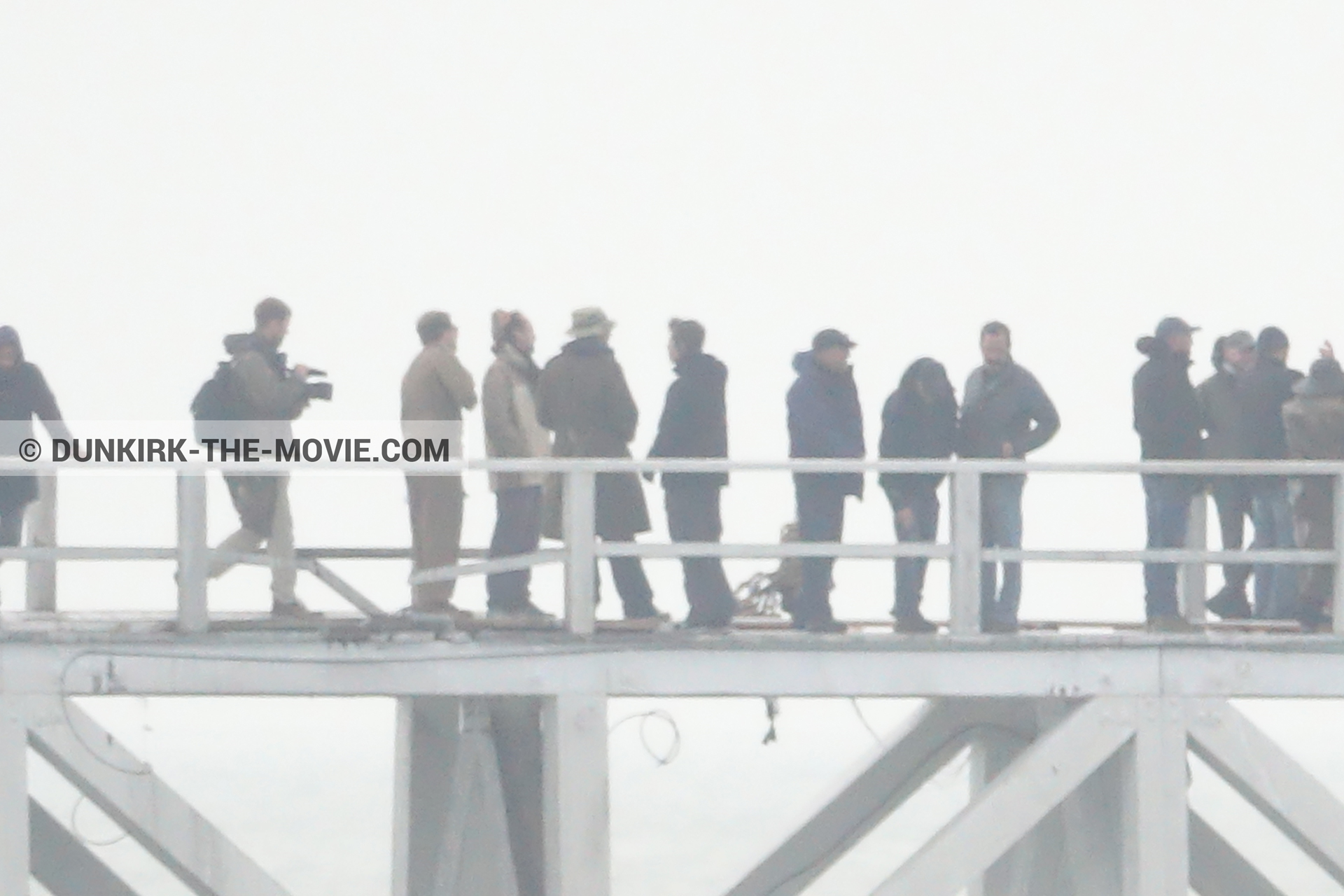 Fotos con muelle del ESTE, equipo técnica,  durante el rodaje de la película Dunkerque de Nolan
