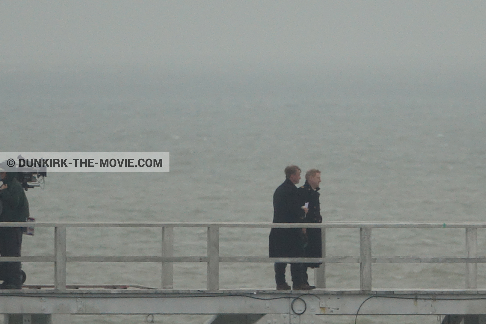 Photo avec ciel gris, jetÃ©e EST, Kenneth Branagh, Christopher Nolan,  des dessous du Film Dunkerque de Nolan