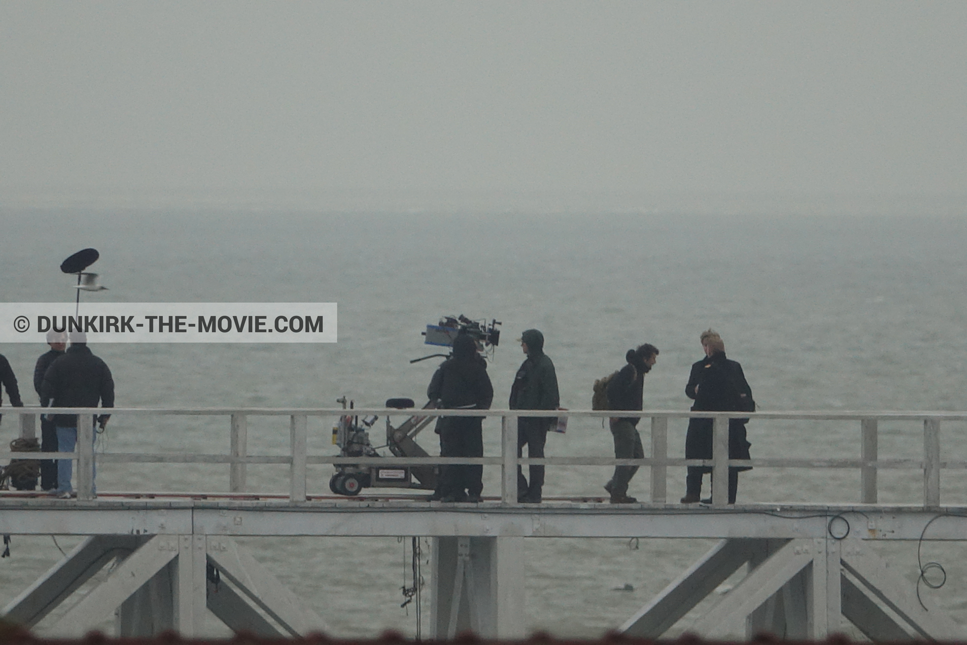 Photo avec camÃ©ra IMAX, ciel gris, jetÃ©e EST, Kenneth Branagh, Christopher Nolan, Ã©quipe technique,  des dessous du Film Dunkerque de Nolan