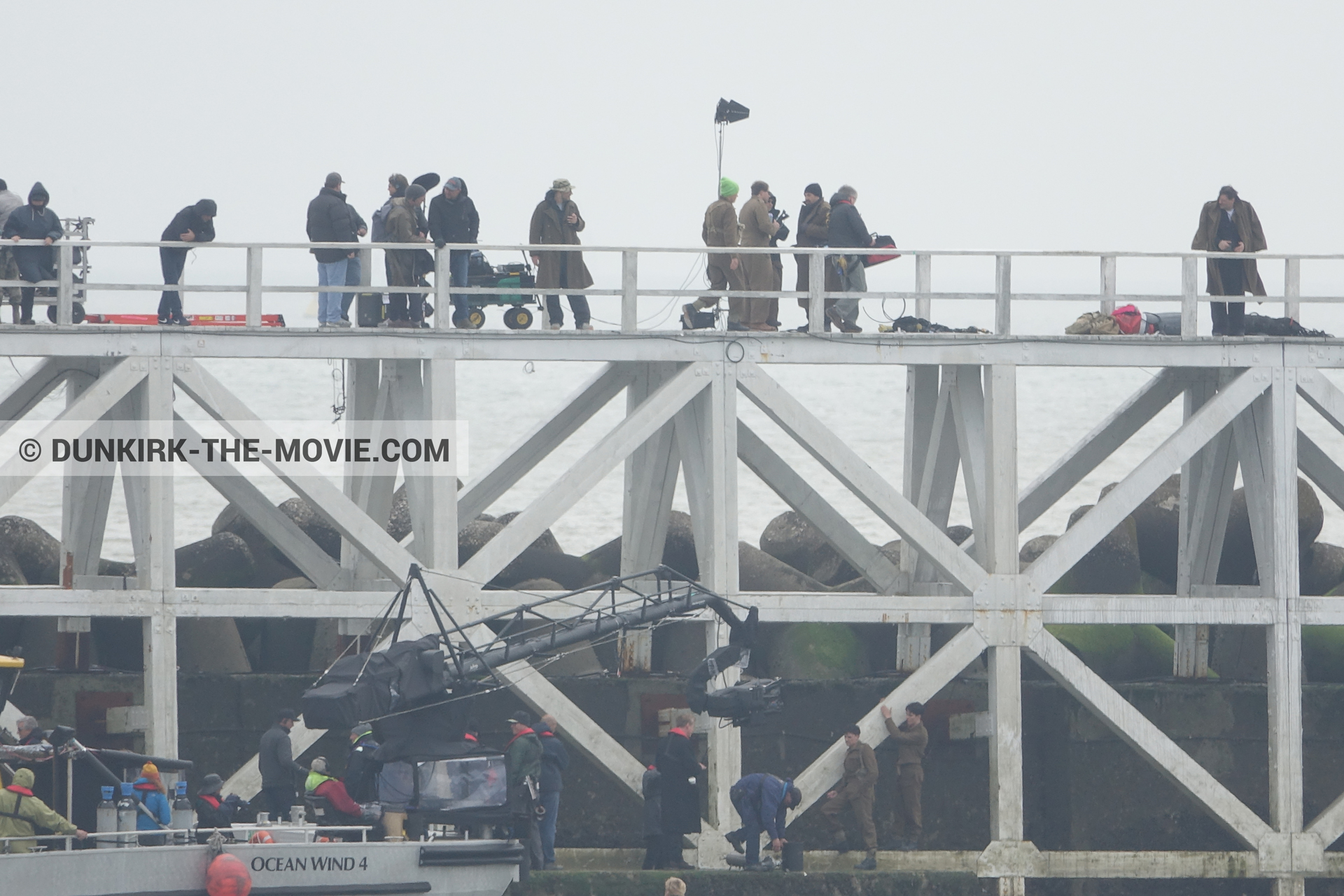 Photo avec acteur, jetÃ©e EST, Ocean Wind 4,  des dessous du Film Dunkerque de Nolan