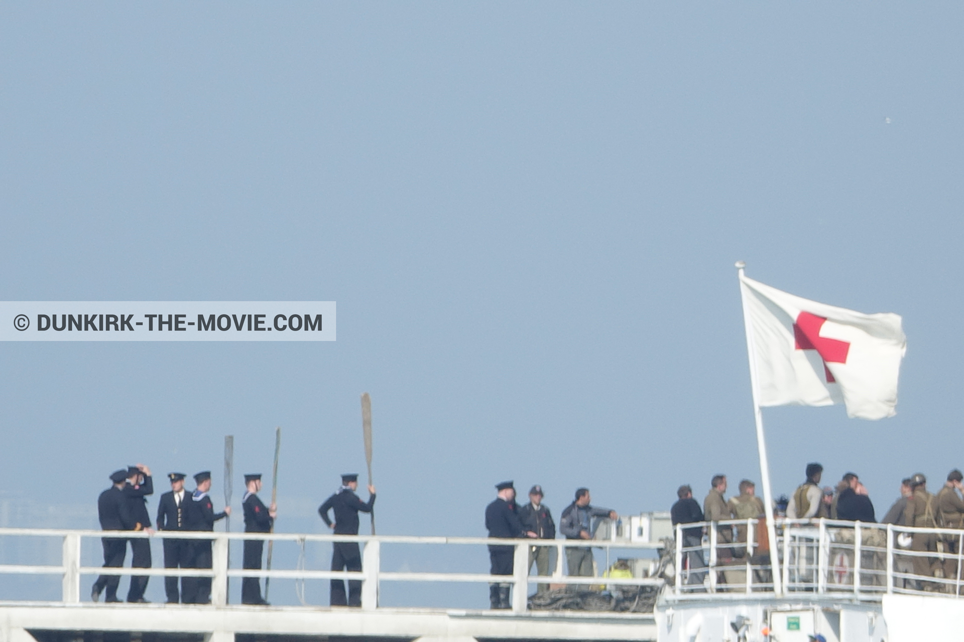 Fotos con cielo azul, extras, muelle del ESTE, equipo técnica, M/S Rogaland,  durante el rodaje de la película Dunkerque de Nolan