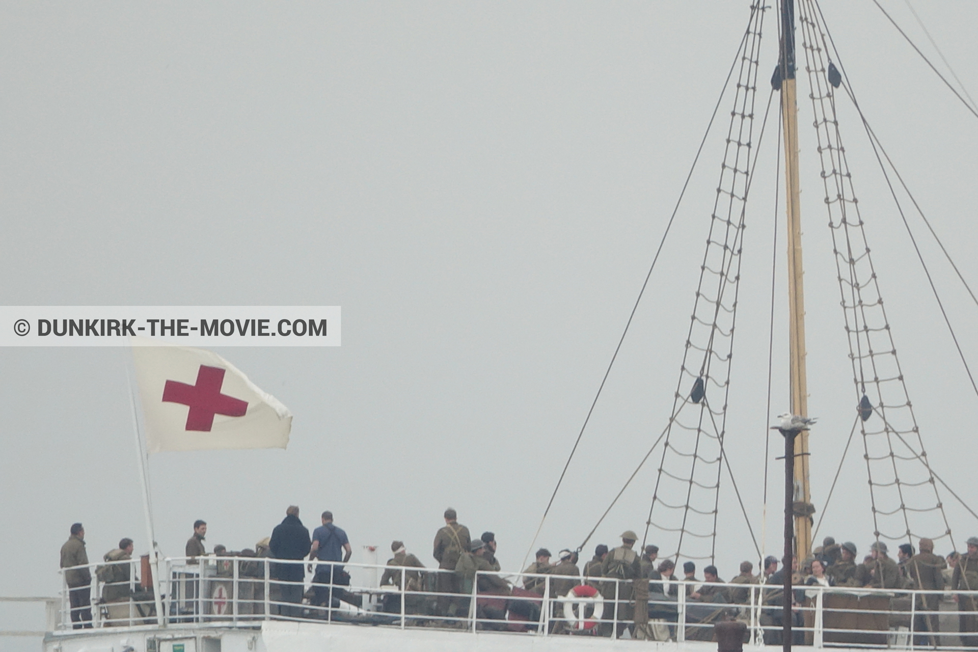 Photo avec ciel gris, figurants, Ã©quipe technique, M/S Rogaland,  des dessous du Film Dunkerque de Nolan