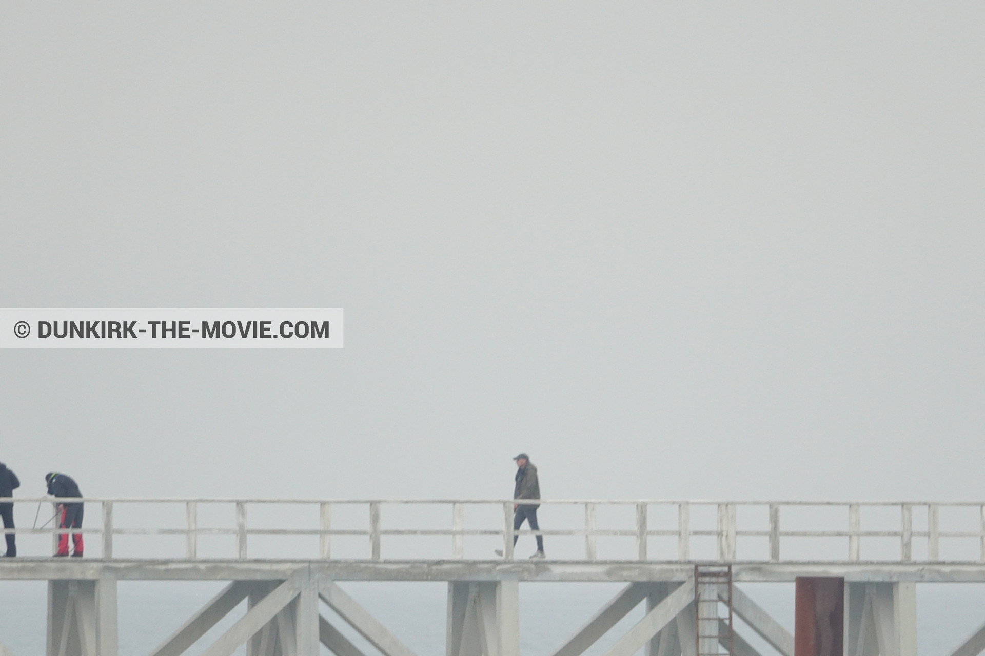 Fotos con cielo gris, muelle del ESTE,  durante el rodaje de la película Dunkerque de Nolan