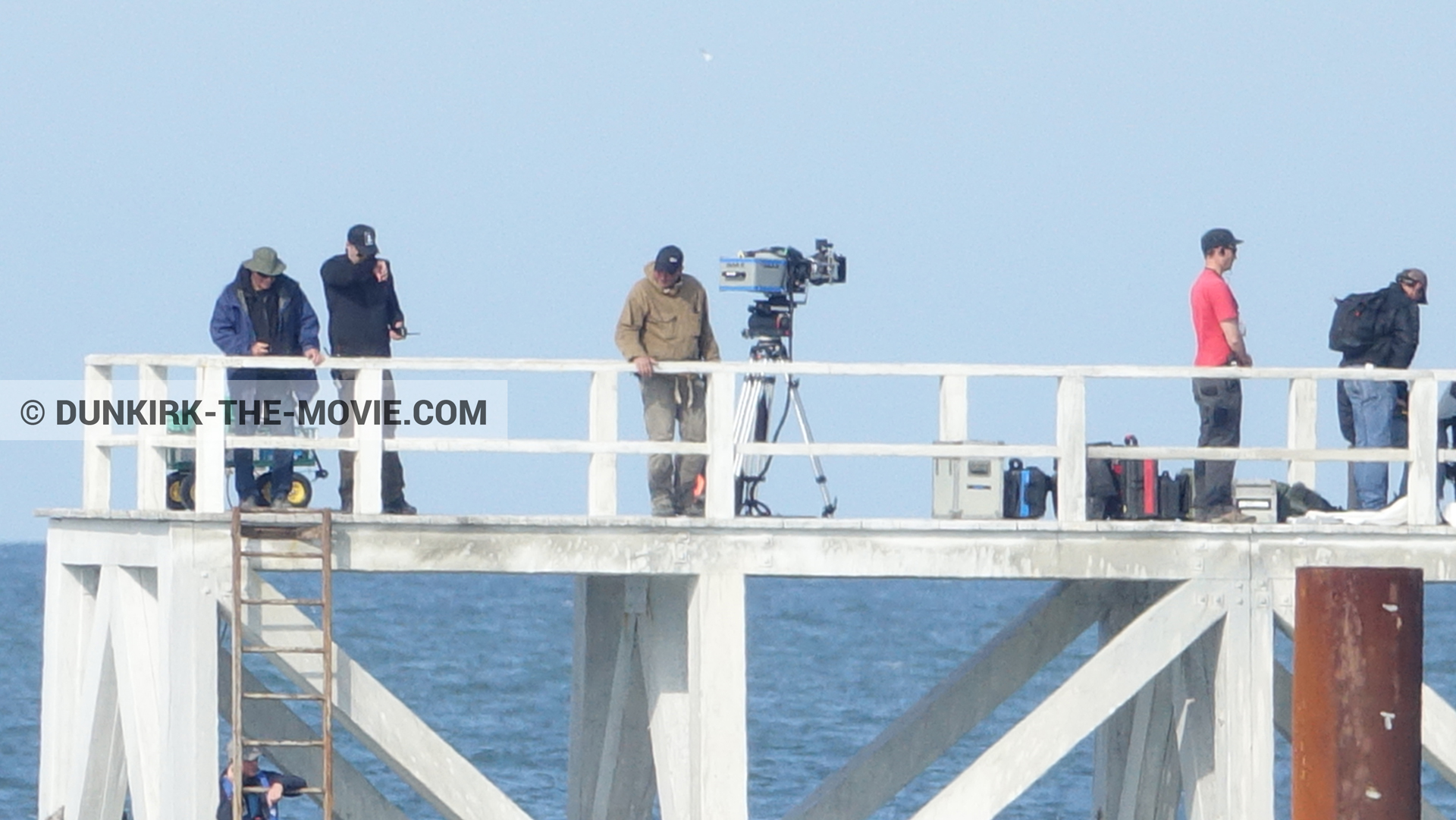 Photo avec camÃ©ra IMAX, ciel bleu, jetÃ©e EST, Ã©quipe technique,  des dessous du Film Dunkerque de Nolan