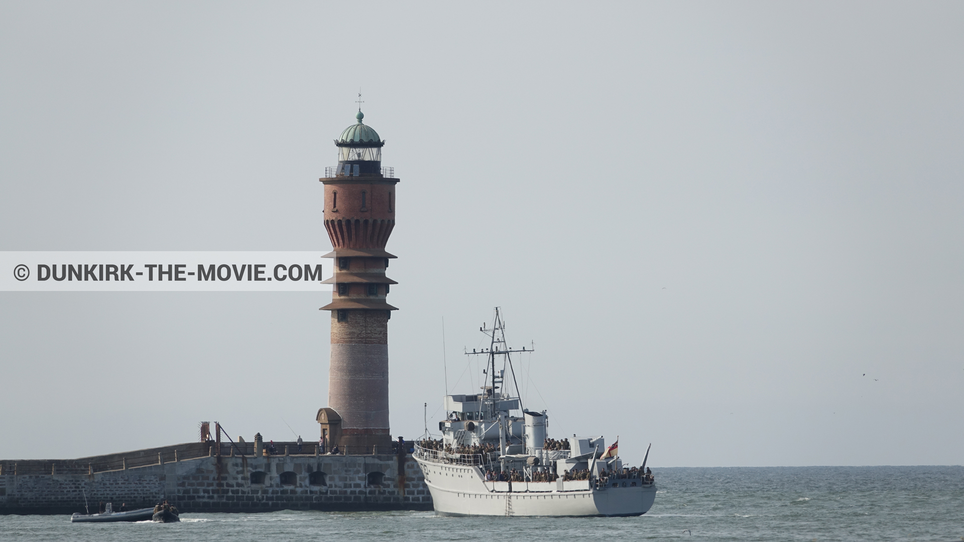 Photo avec F34 - Hr.Ms. Sittard, phare de St Pol sur Mer,  des dessous du Film Dunkerque de Nolan