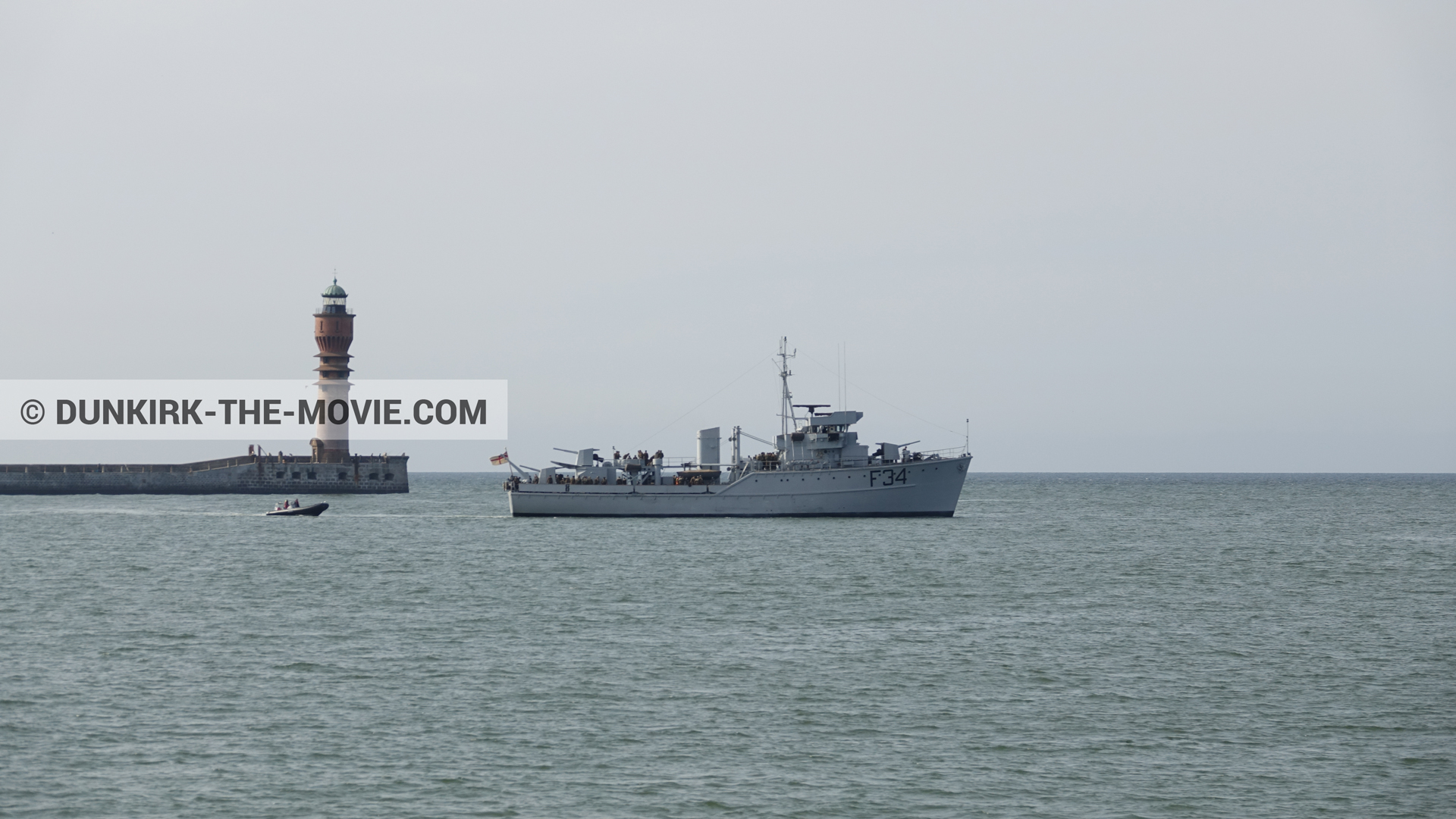 Photo avec F34 - Hr.Ms. Sittard, phare de St Pol sur Mer,  des dessous du Film Dunkerque de Nolan