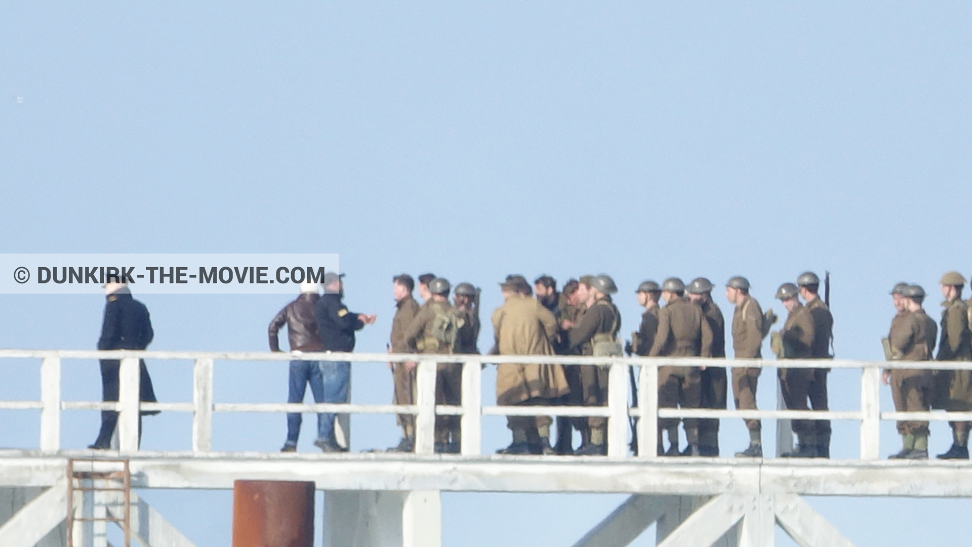 Photo avec figurants, jetÃ©e EST, Kenneth Branagh, Ã©quipe technique,  des dessous du Film Dunkerque de Nolan