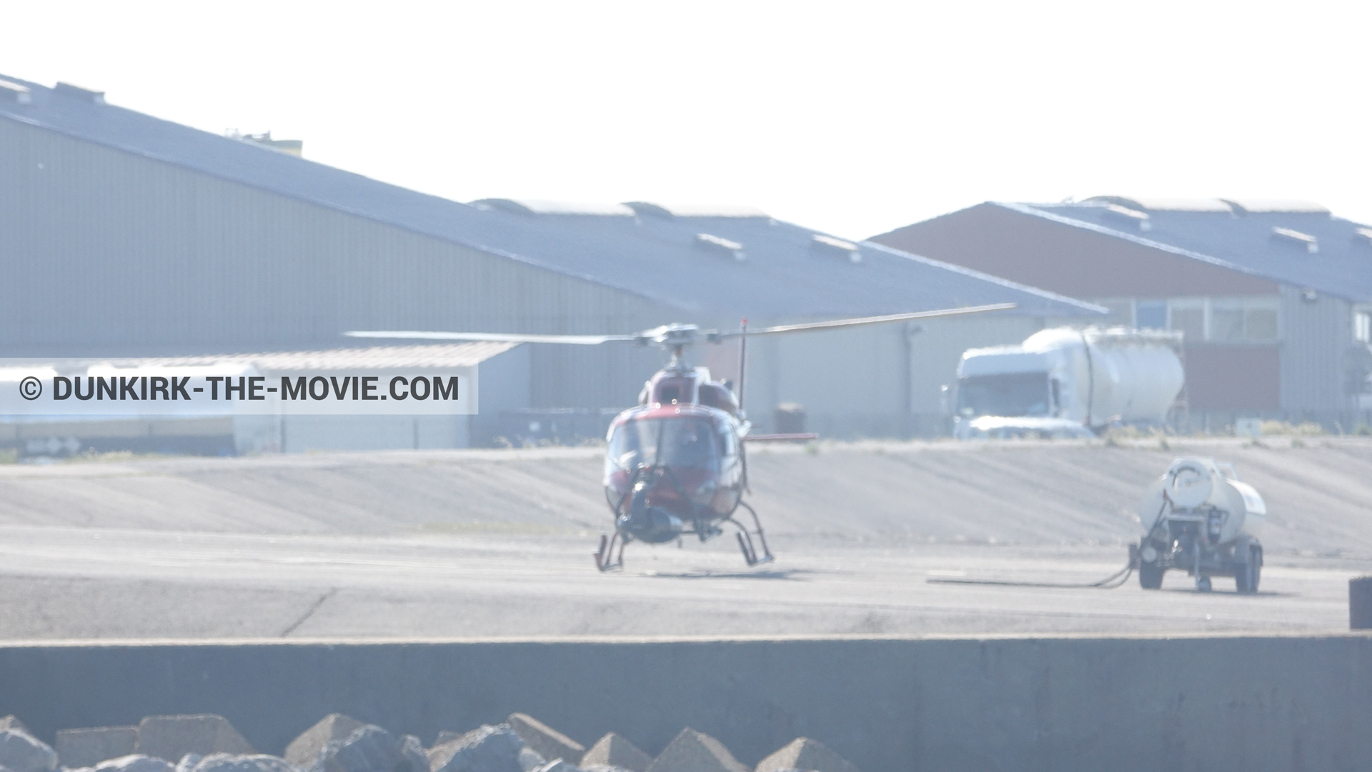 Photo avec hélicoptère caméra,  des dessous du Film Dunkerque de Nolan