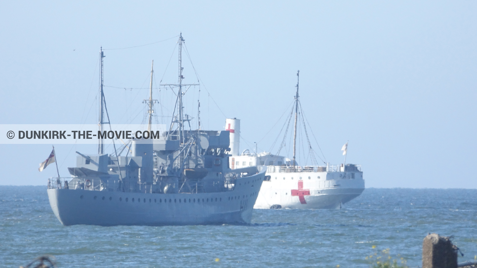 Photo avec ciel bleu, H11 - MLV Castor, M/S Rogaland,  des dessous du Film Dunkerque de Nolan