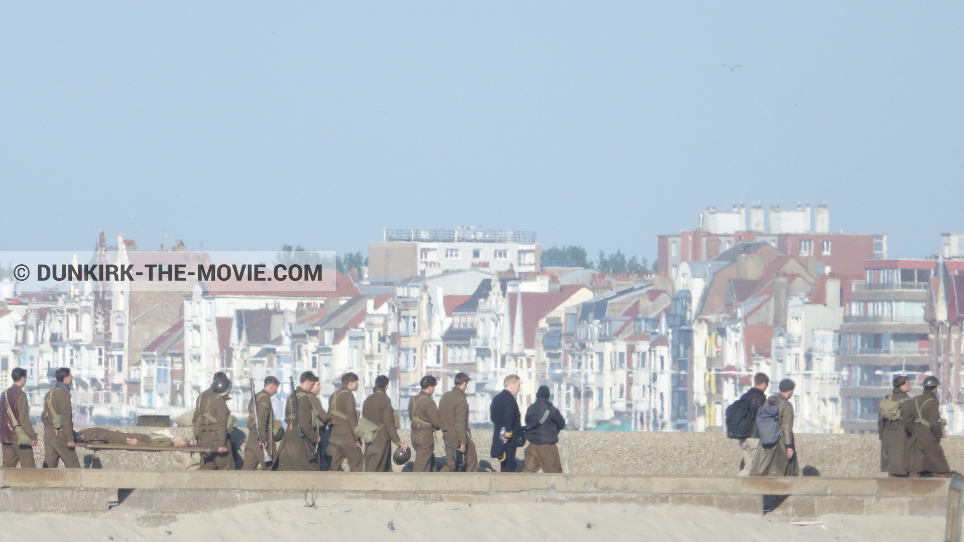 Photo avec figurants, jetÃ©e EST, Kenneth Branagh, Malo les Bains,  des dessous du Film Dunkerque de Nolan