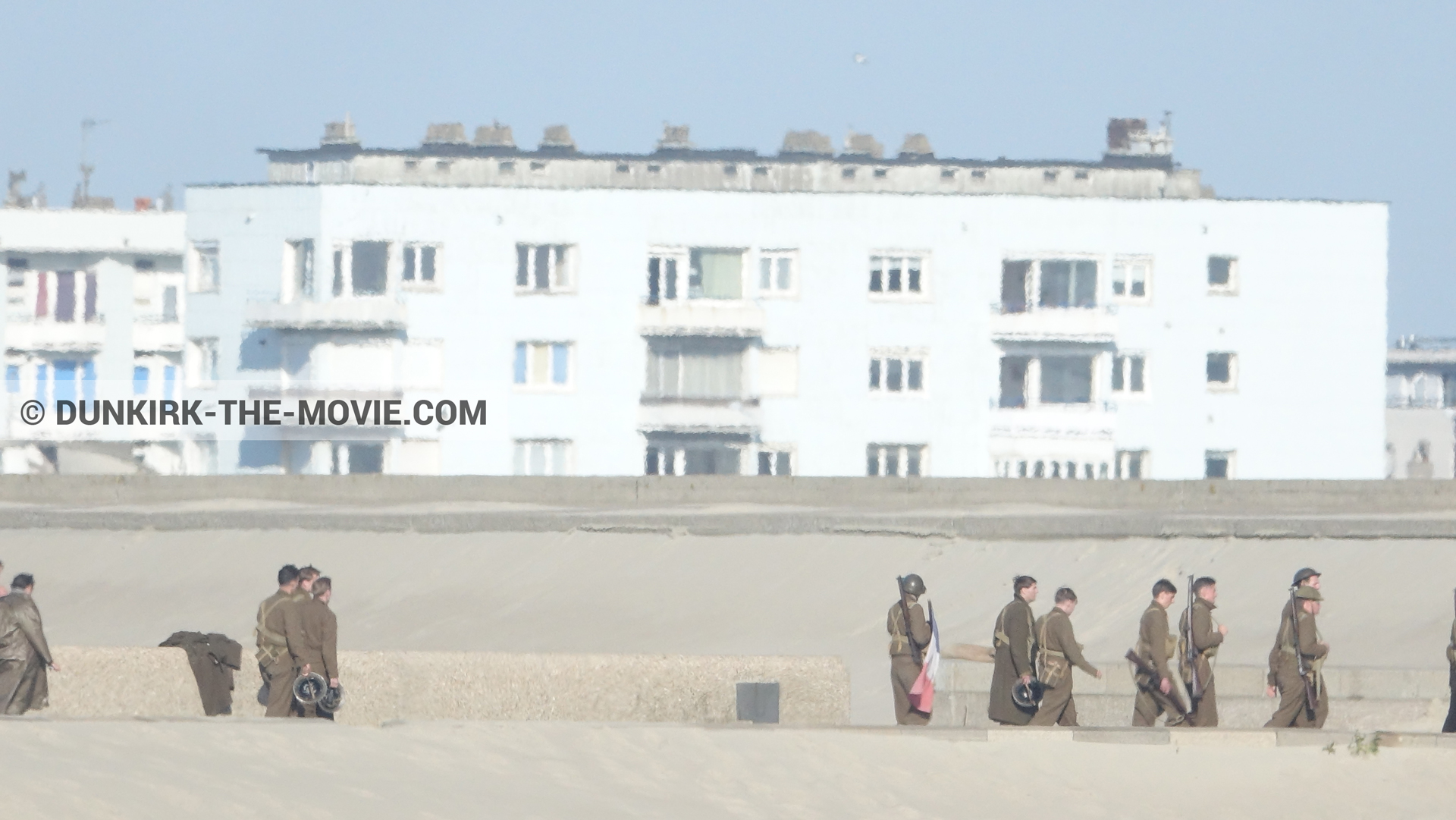 Fotos con extras, muelle del ESTE, Malo les Bains,  durante el rodaje de la película Dunkerque de Nolan