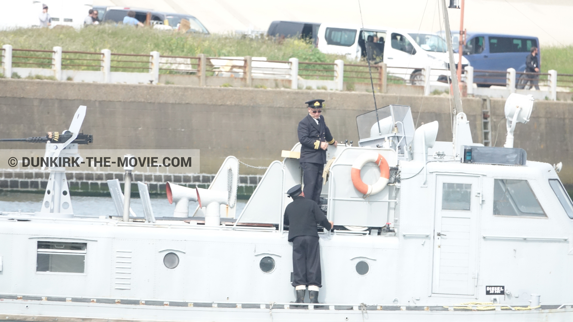 Photo avec bateau, figurants,  des dessous du Film Dunkerque de Nolan