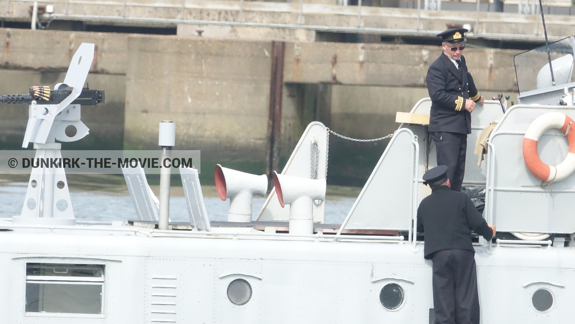 Fotos con barco, extras,  durante el rodaje de la película Dunkerque de Nolan