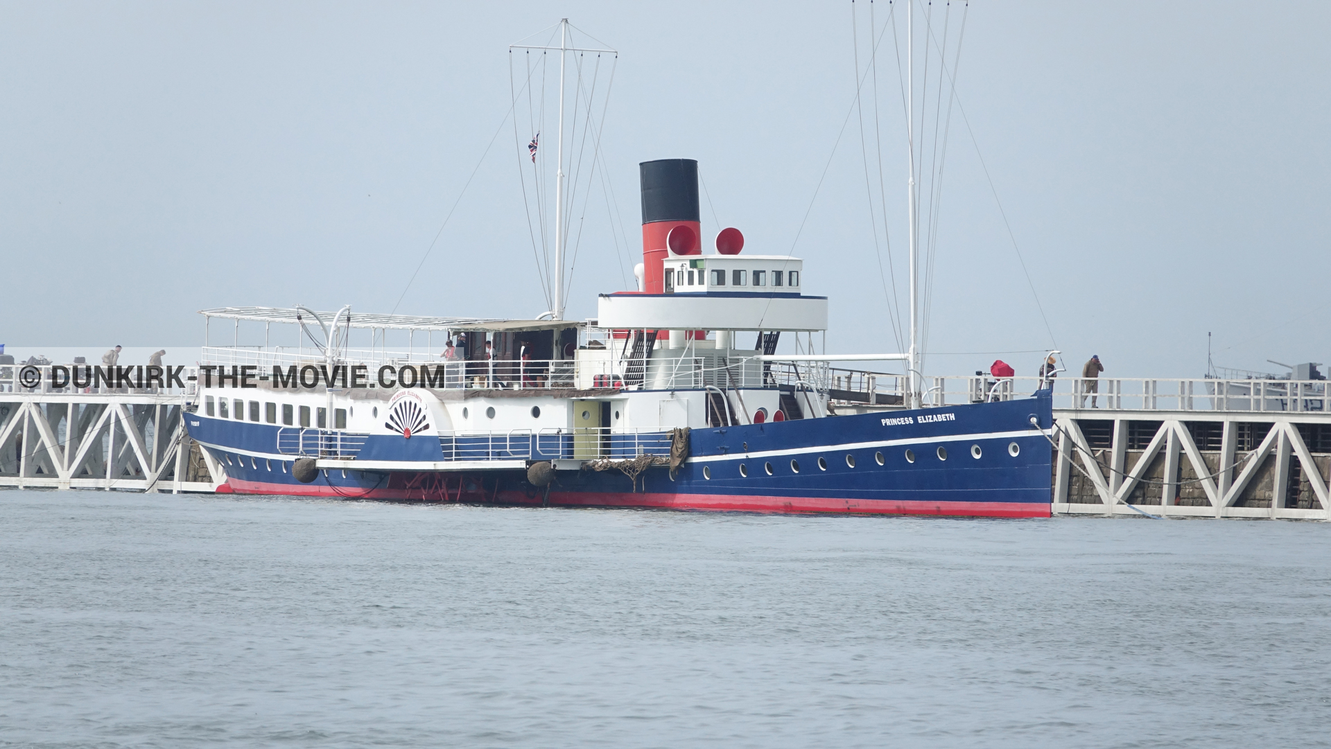 Photo avec jetÃ©e EST, mer calme, Princess Elizabeth,  des dessous du Film Dunkerque de Nolan