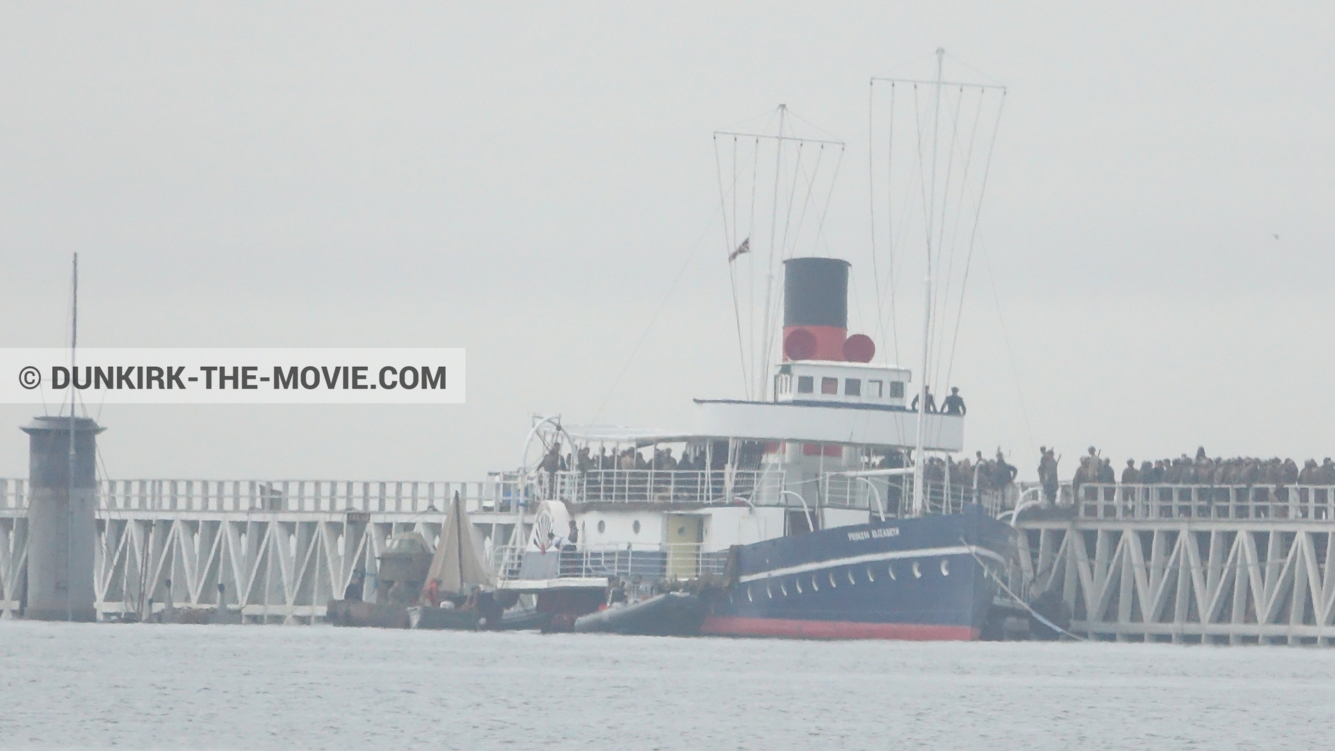 Fotos con cielo gris, muelle del ESTE, Princess Elizabeth,  durante el rodaje de la película Dunkerque de Nolan