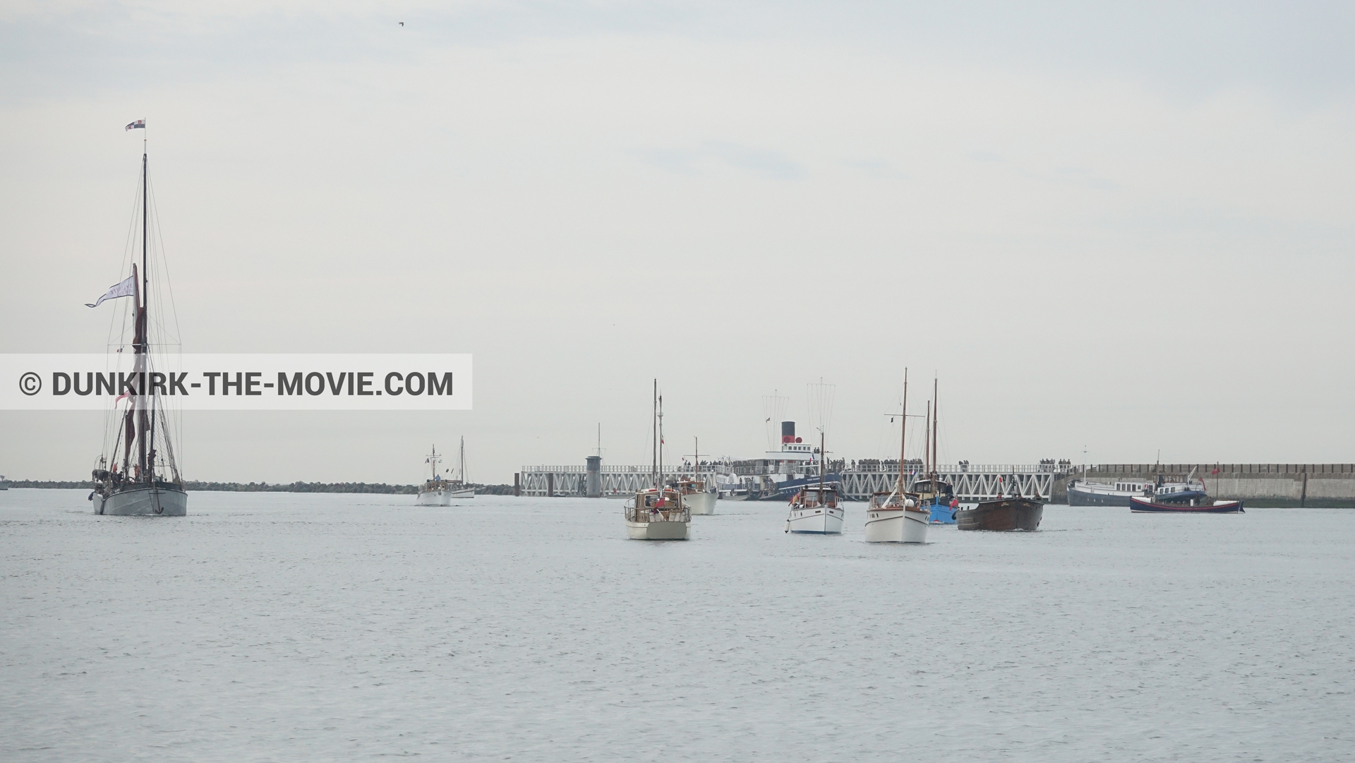 Fotos con barco, Xylonite,  durante el rodaje de la película Dunkerque de Nolan