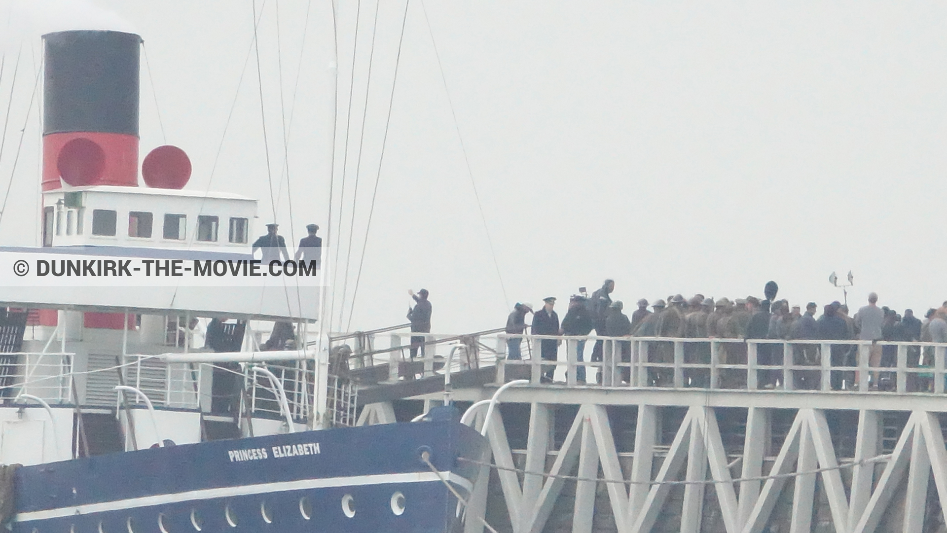 Fotos con cielo gris, muelle del ESTE, Princess Elizabeth,  durante el rodaje de la película Dunkerque de Nolan