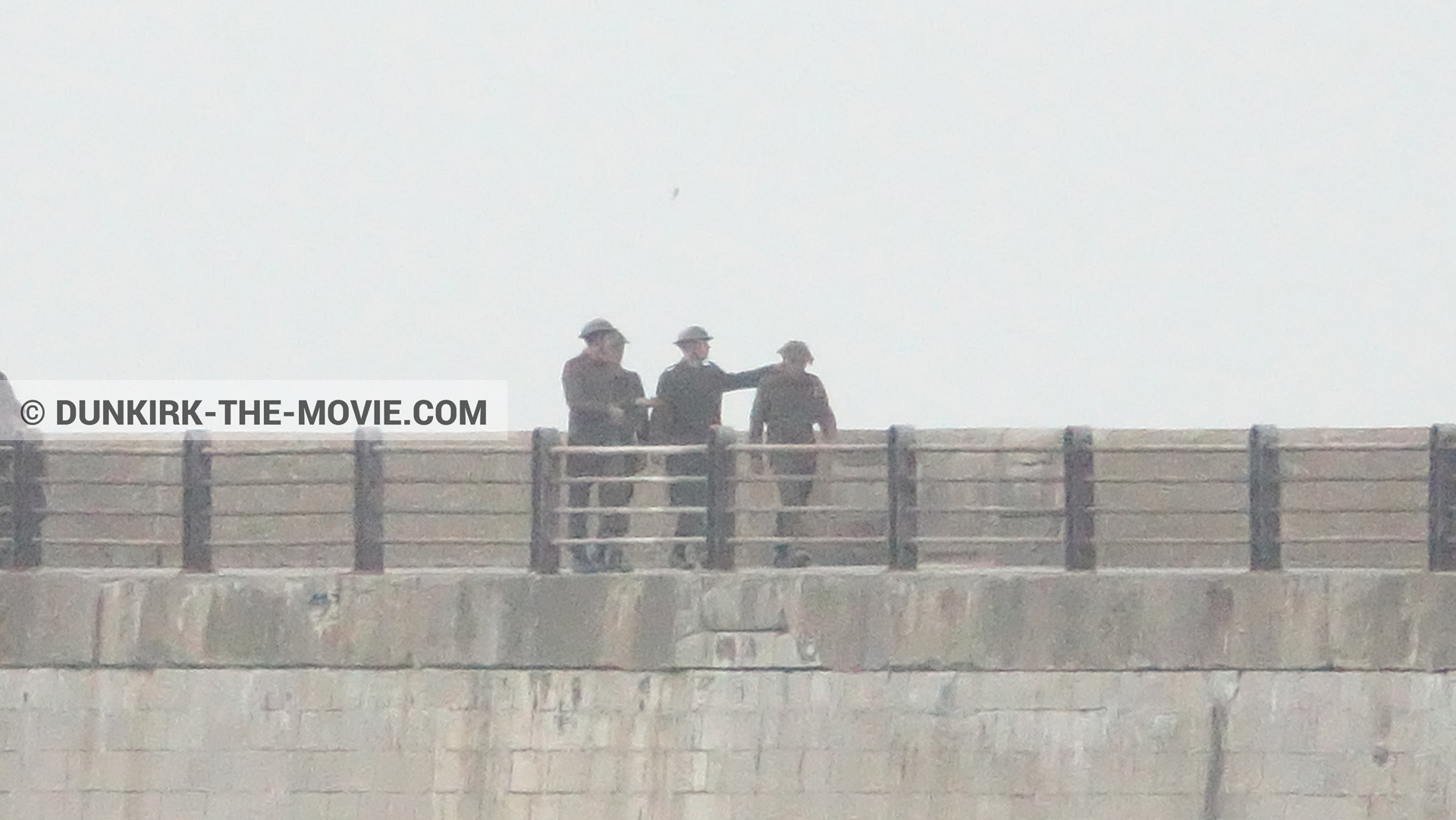 Photo avec figurants, jetÃ©e EST,  des dessous du Film Dunkerque de Nolan