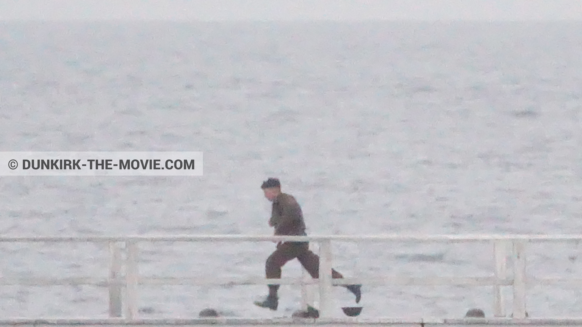 Fotos con actor, muelle del ESTE,  durante el rodaje de la película Dunkerque de Nolan