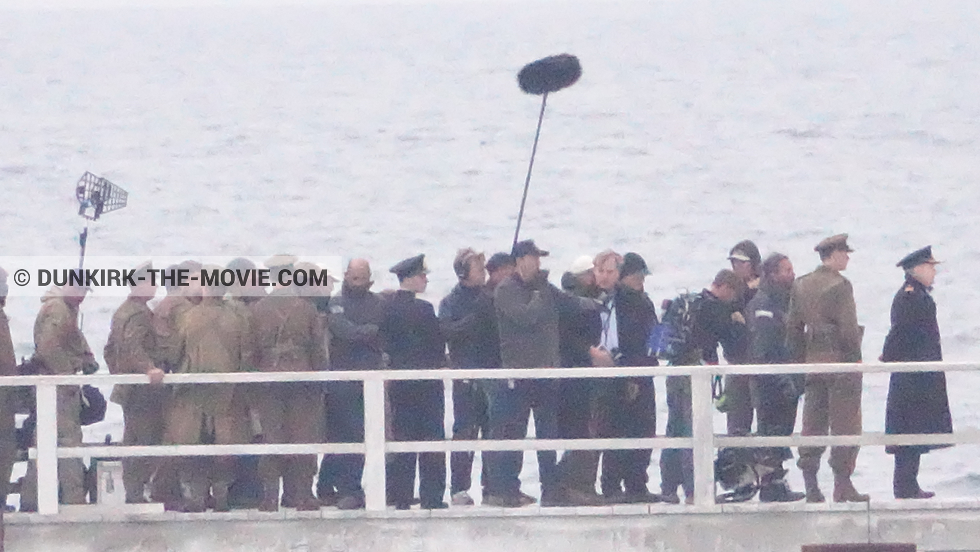 Photo avec acteur, camÃ©ra IMAX, Hoyte van Hoytema, jetÃ©e EST, Kenneth Branagh, Christopher Nolan, Ã©quipe technique,  des dessous du Film Dunkerque de Nolan