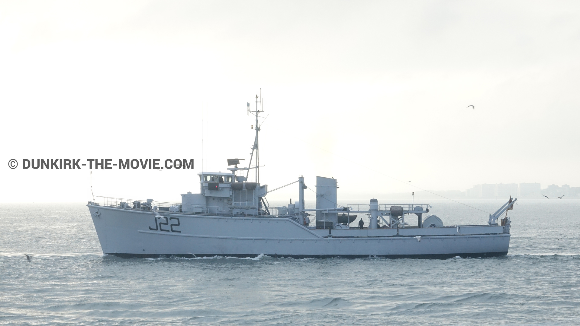 Photo avec J22 -Hr.Ms. Naaldwijk, mer calme,  des dessous du Film Dunkerque de Nolan