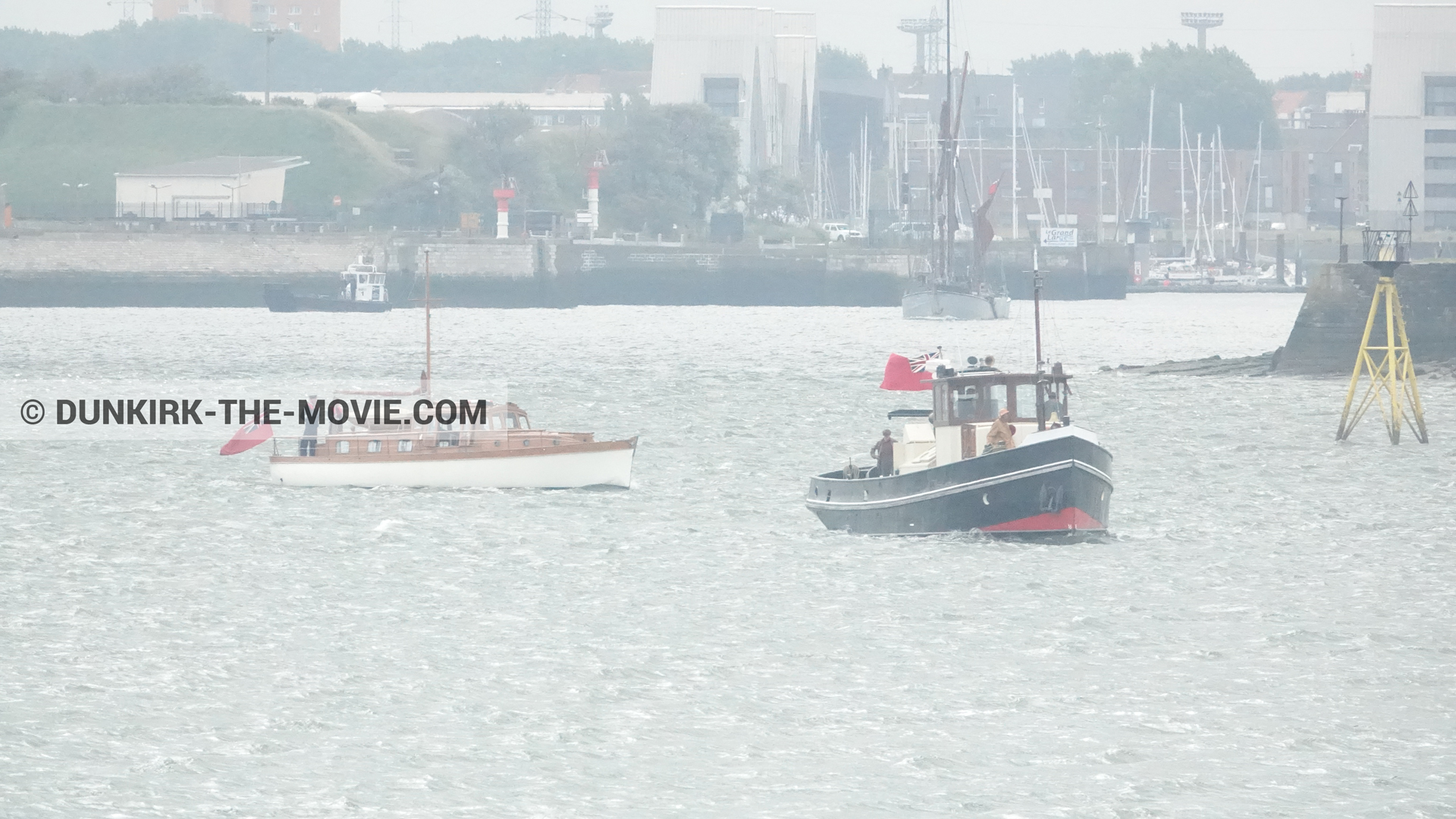 Photo avec bateau,  des dessous du Film Dunkerque de Nolan