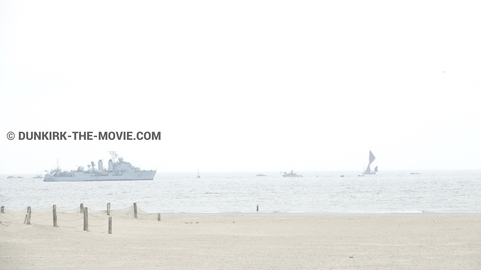 Picture with grey sky, MaillÃ©-BrÃ©zÃ© - D36 - D54, beach,  from behind the scene of the Dunkirk movie by Nolan