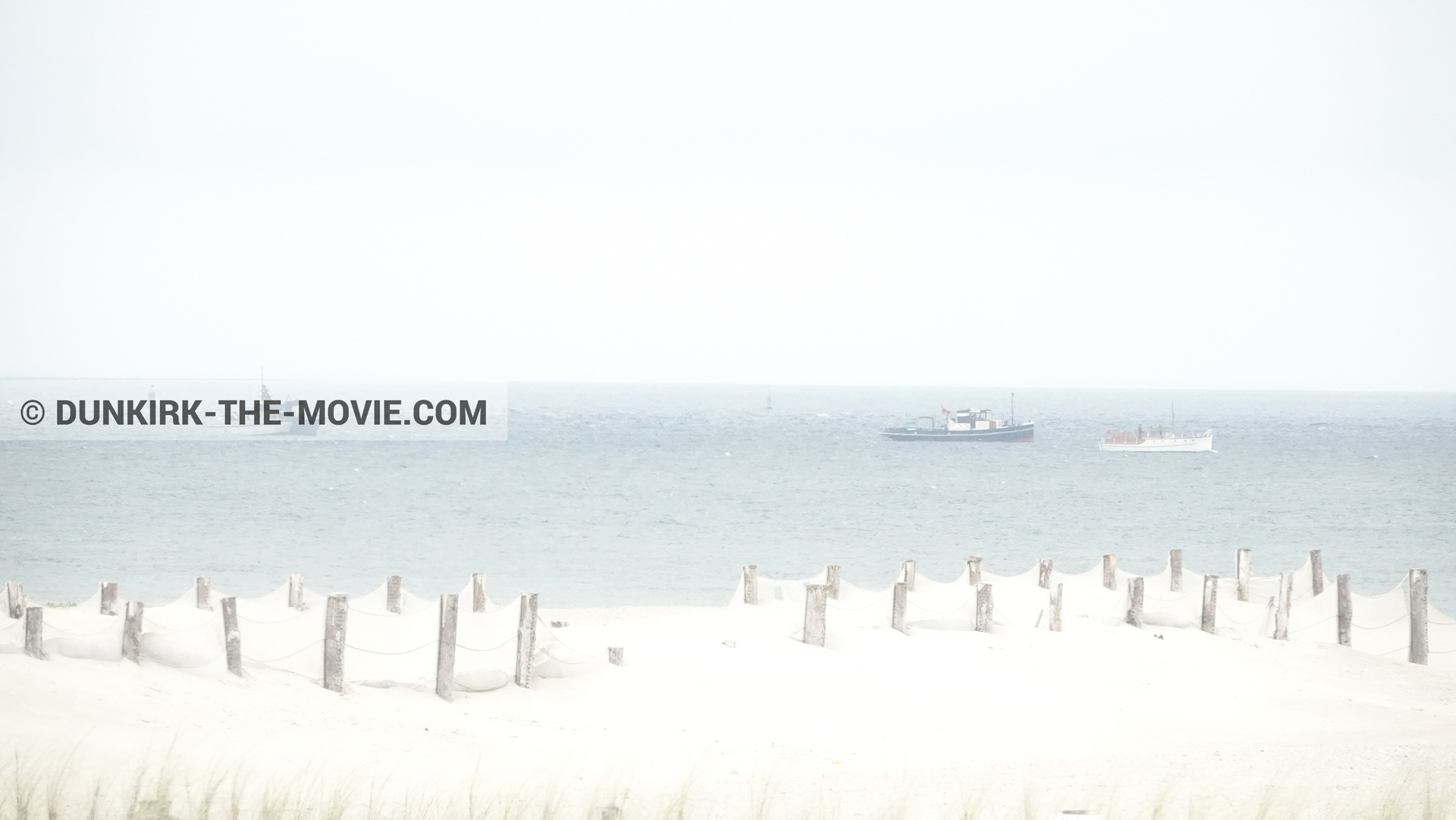 Photo avec bateau, Ocean Wind 4, plage,  des dessous du Film Dunkerque de Nolan