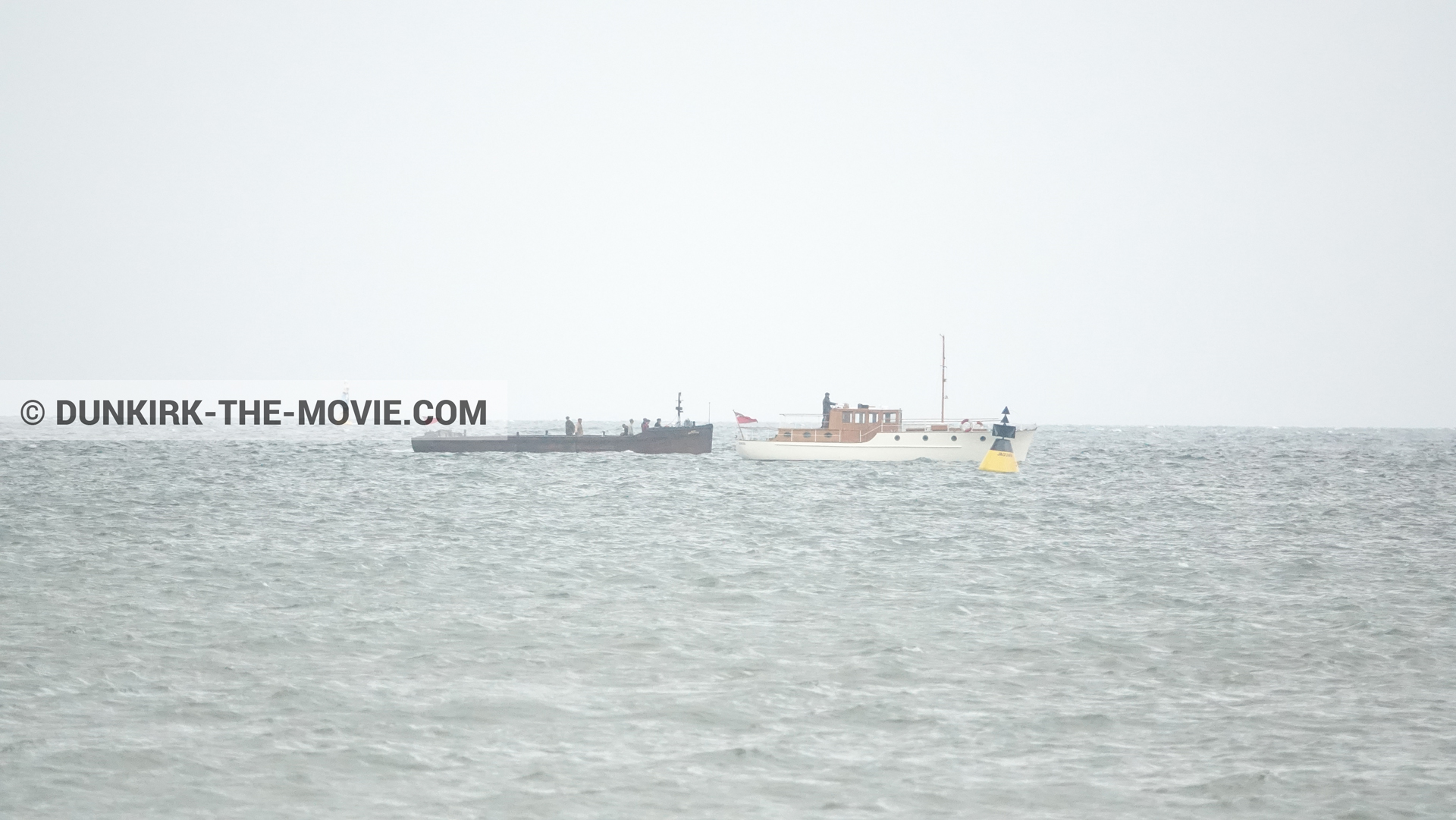 Photo avec bateau,  des dessous du Film Dunkerque de Nolan