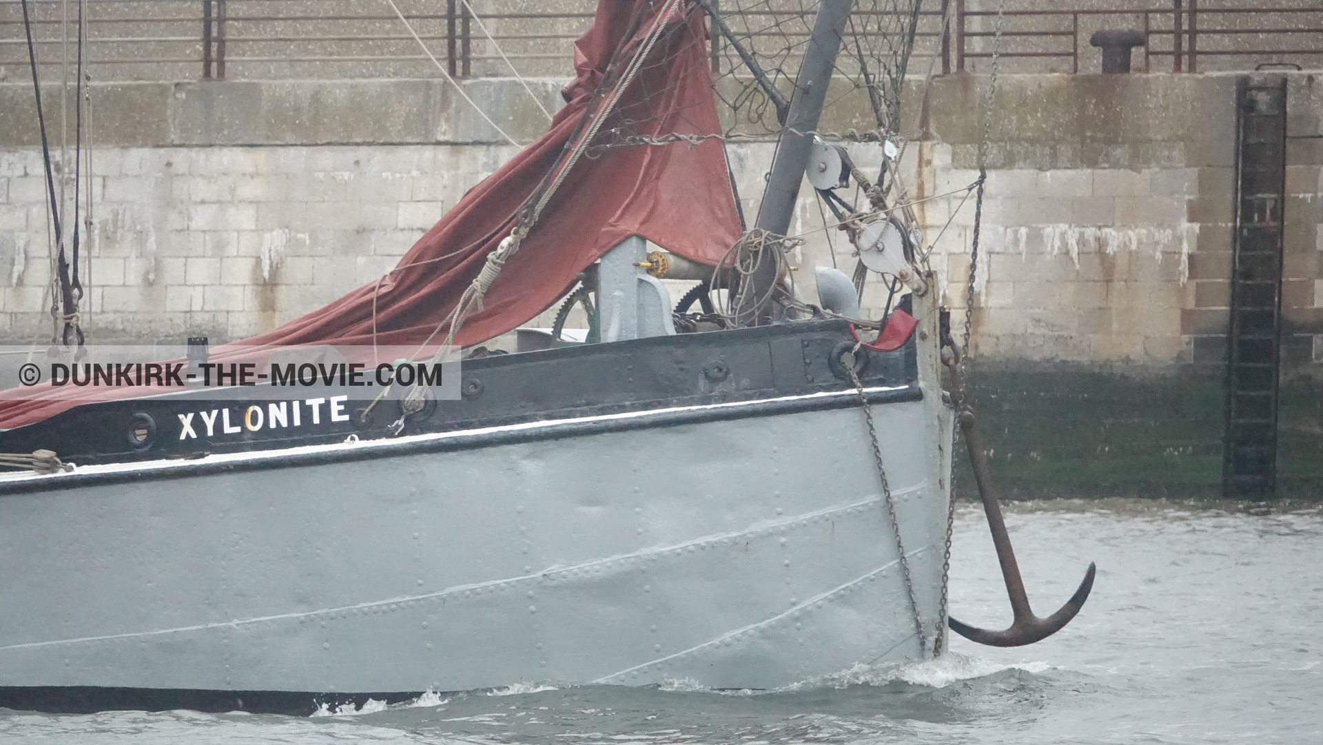Photo avec bateau, jetée EST, Xylonite,  des dessous du Film Dunkerque de Nolan