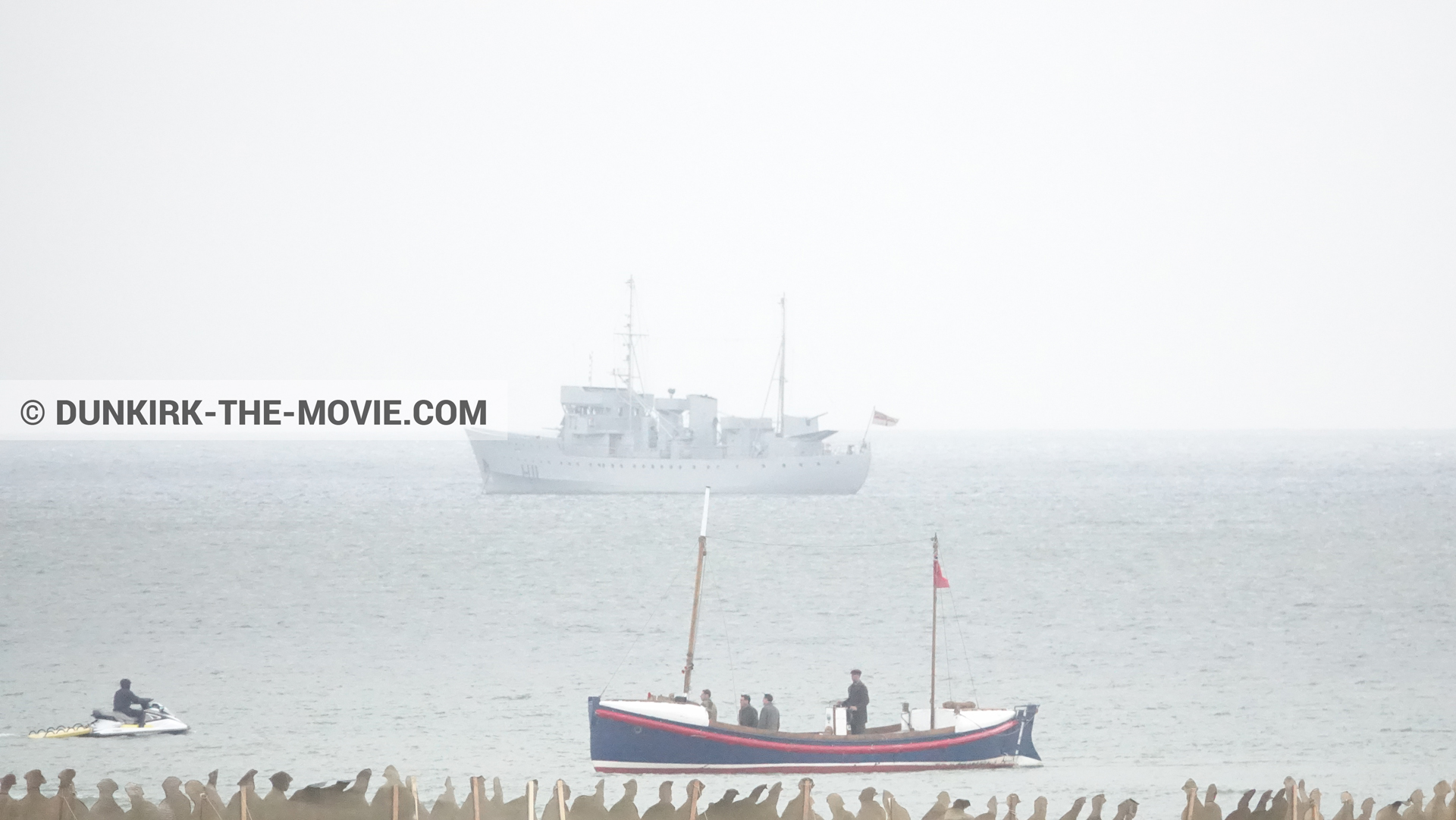 Fotos con barco, H11 - MLV Castor, del bote salvavidas Henry Finlay,  durante el rodaje de la película Dunkerque de Nolan