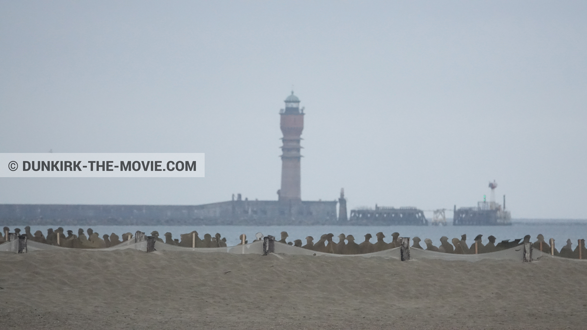 Photo avec phare de St Pol sur Mer, plage,  des dessous du Film Dunkerque de Nolan