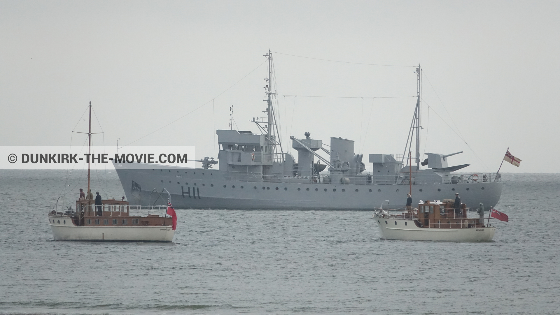 Photo avec bateau, H11 - MLV Castor,  des dessous du Film Dunkerque de Nolan