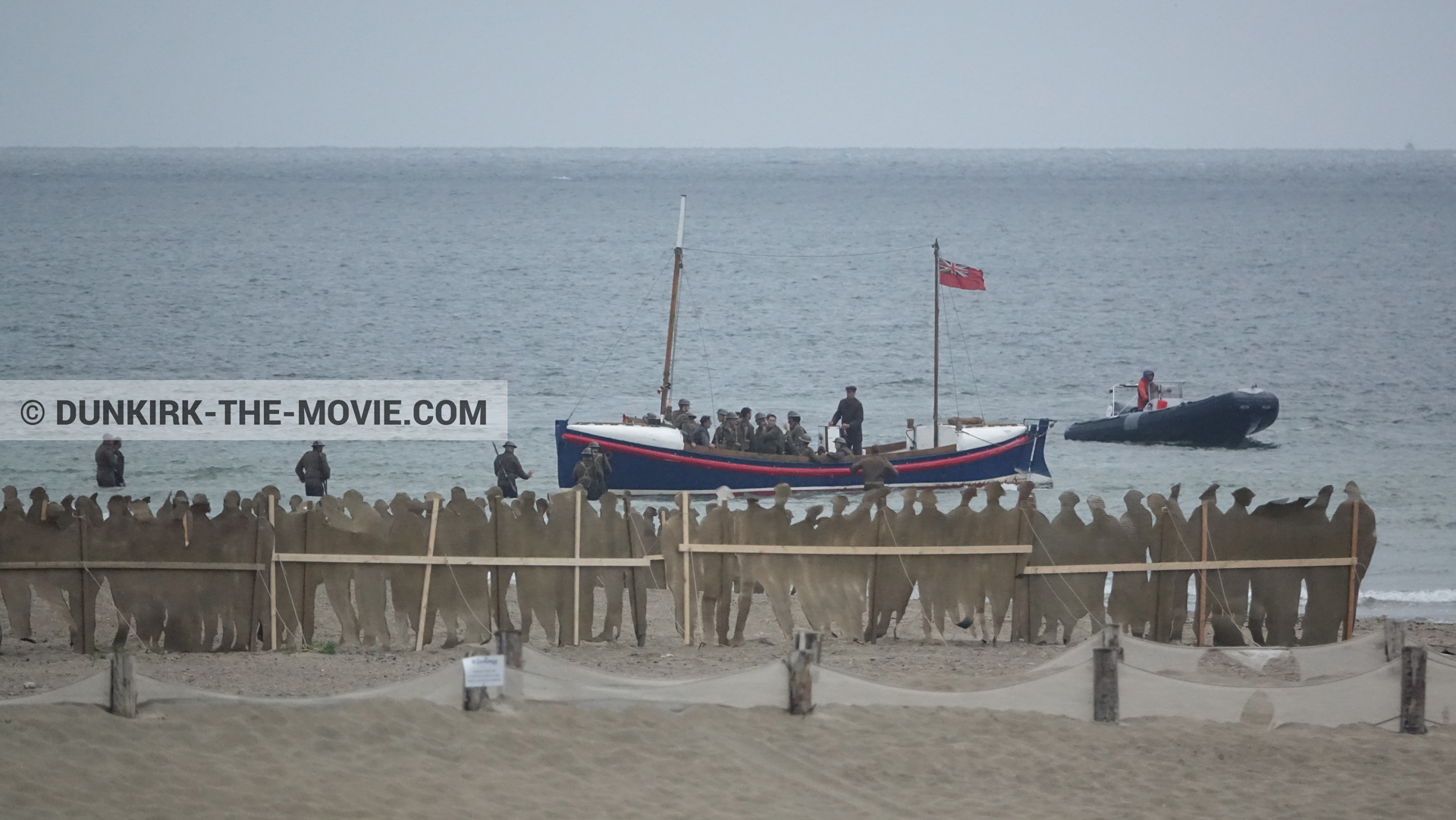 Photo avec bateau, dÃ©cor, plage, canot de sauvetage Henry Finlay,  des dessous du Film Dunkerque de Nolan