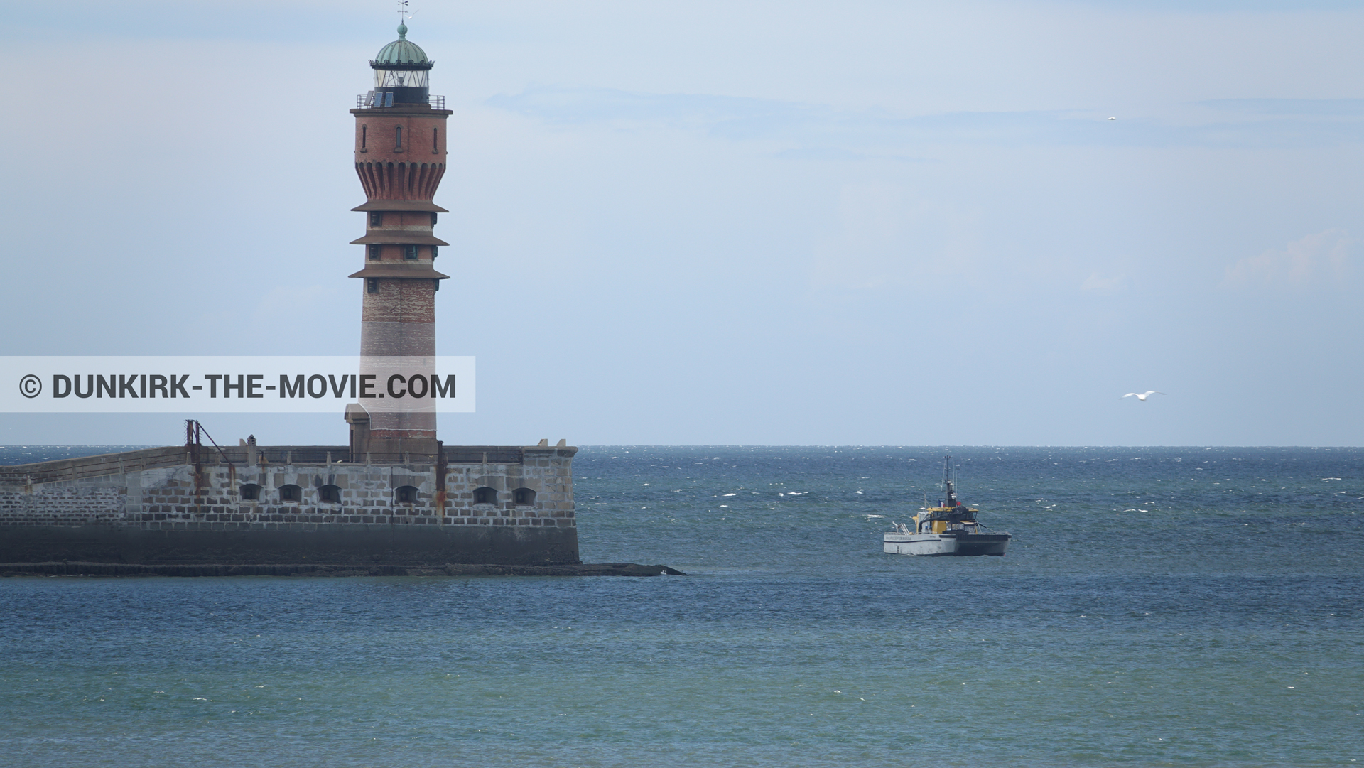 Photo avec Ocean Wind 4, phare de St Pol sur Mer,  des dessous du Film Dunkerque de Nolan
