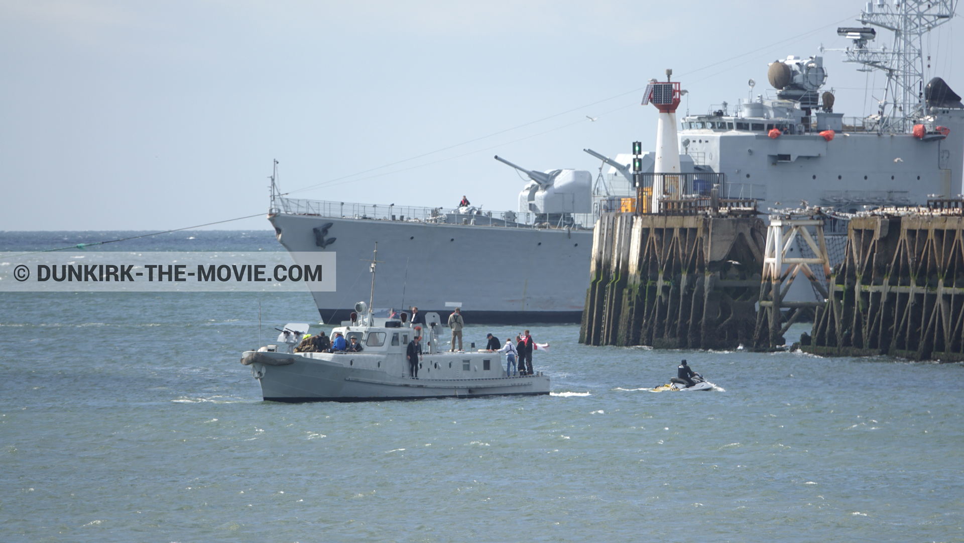 Photo avec bateau, MaillÃ©-BrÃ©zÃ© - D36 - D54, USN P22,  des dessous du Film Dunkerque de Nolan