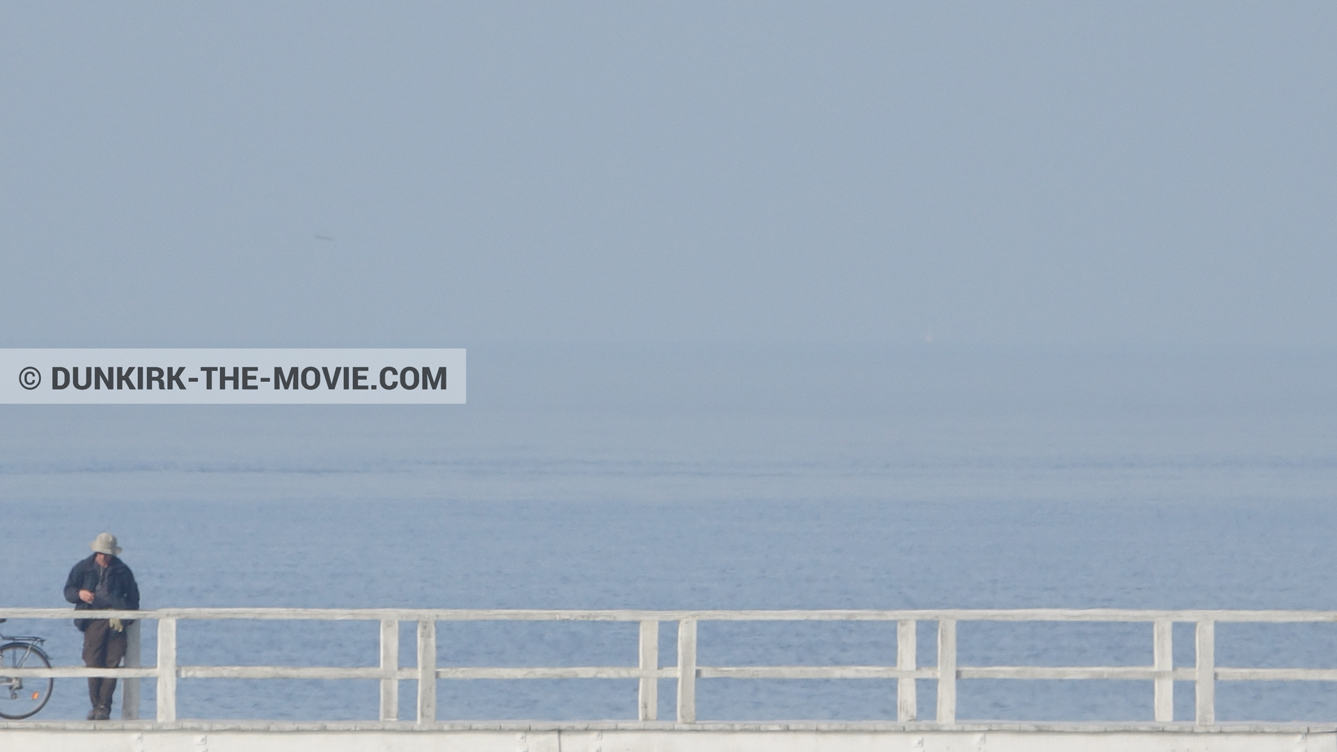 Fotos con muelle del ESTE, equipo técnica,  durante el rodaje de la película Dunkerque de Nolan