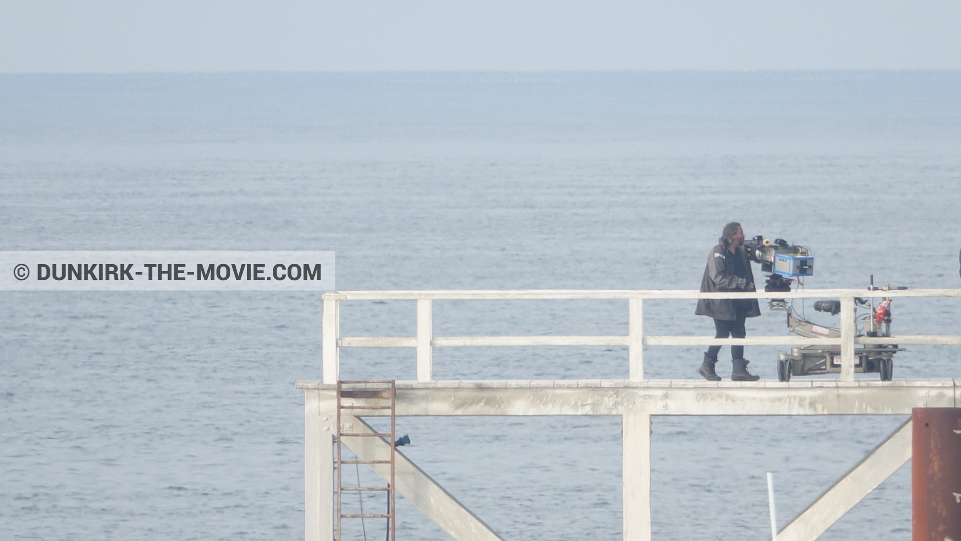 Picture with IMAX camera, Hoyte van Hoytema, EST pier,  from behind the scene of the Dunkirk movie by Nolan