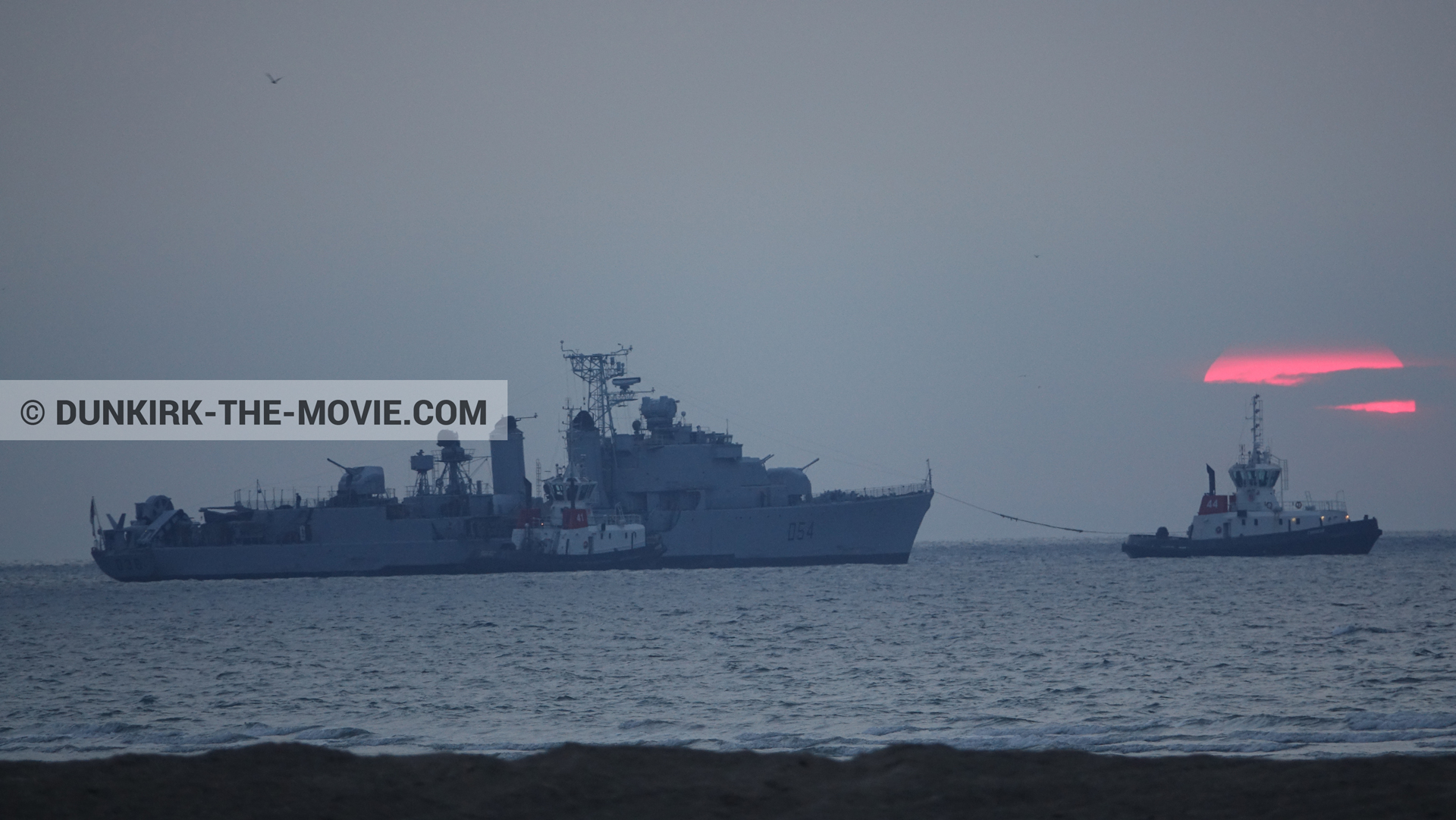 Fotos con MaillÃ©-BrÃ©zÃ© - D36 - D54, equipo tÃ©cnica,  durante el rodaje de la película Dunkerque de Nolan