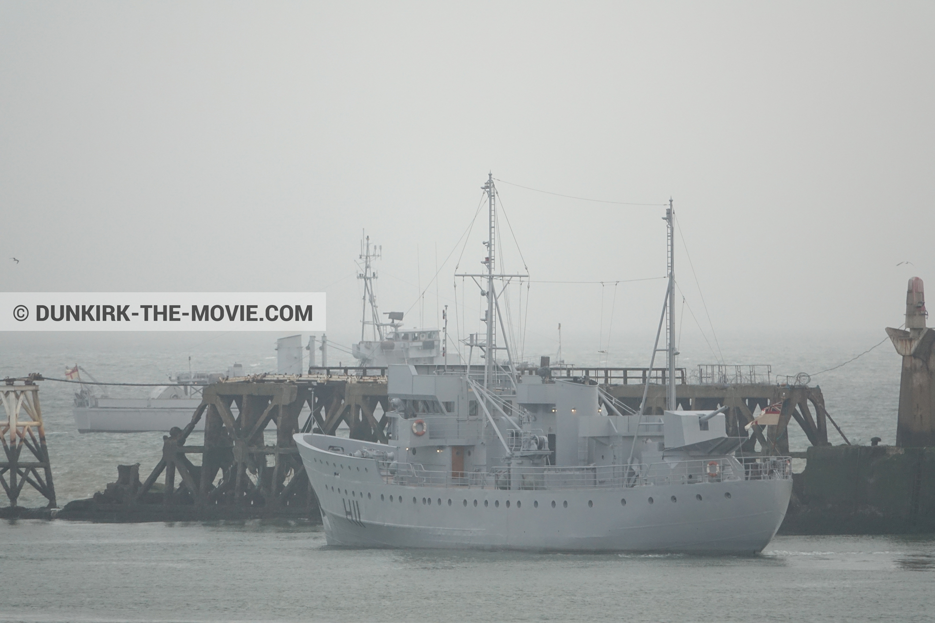 Picture with H11 - MLV Castor,  from behind the scene of the Dunkirk movie by Nolan